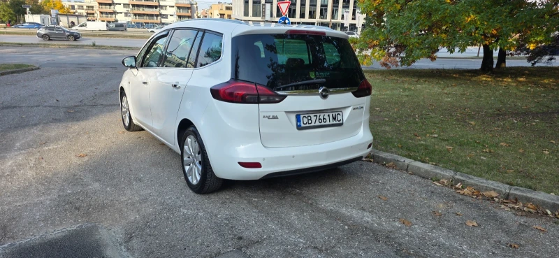 Opel Zafira Фабричен метан, снимка 4 - Автомобили и джипове - 52085981