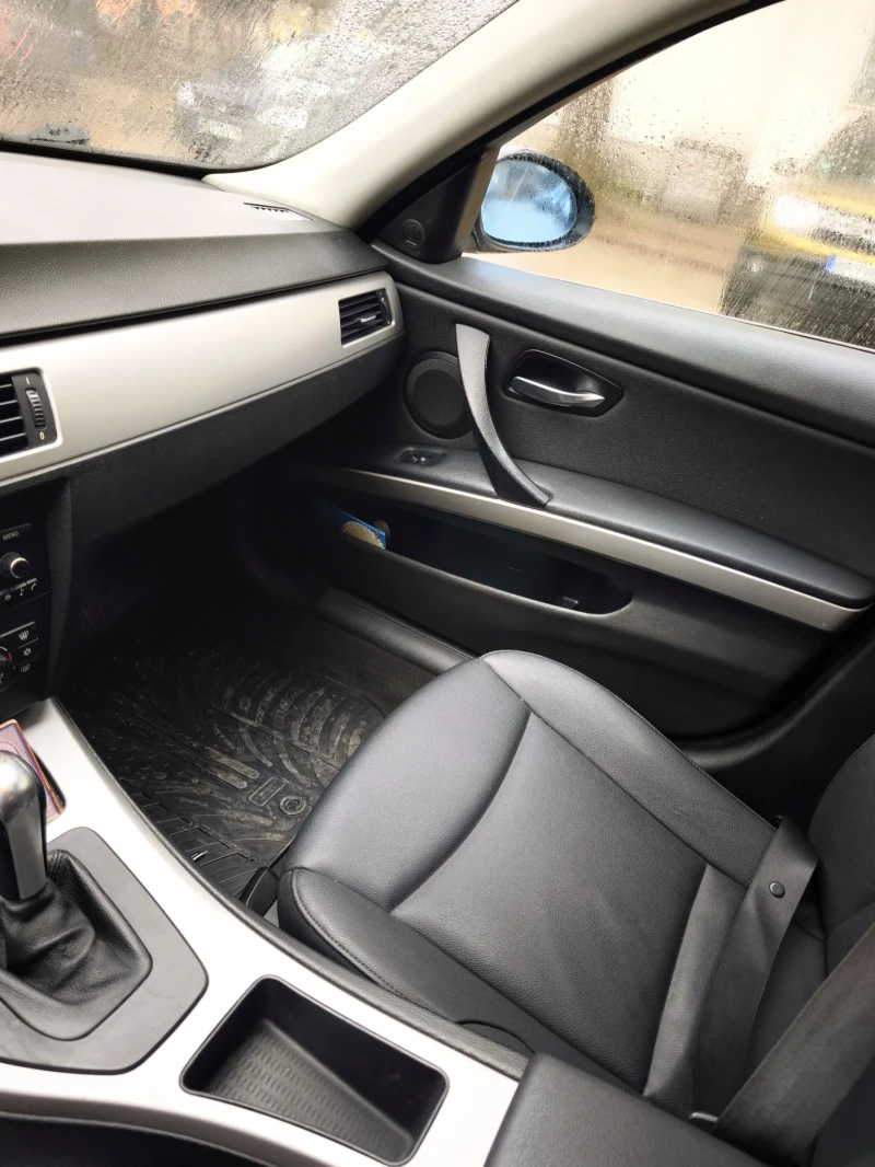 BMW 330 XD, снимка 10 - Автомобили и джипове - 52893213