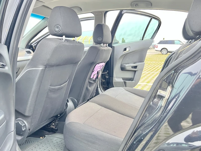 Opel Astra 1.7D 2010г Фейслифт, снимка 13 - Автомобили и джипове - 53181569