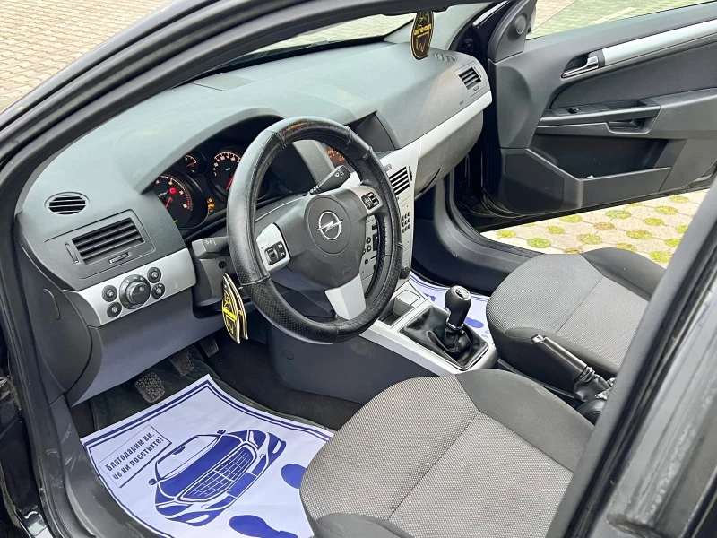 Opel Astra 1.7D 2010г Фейслифт, снимка 8 - Автомобили и джипове - 53181569