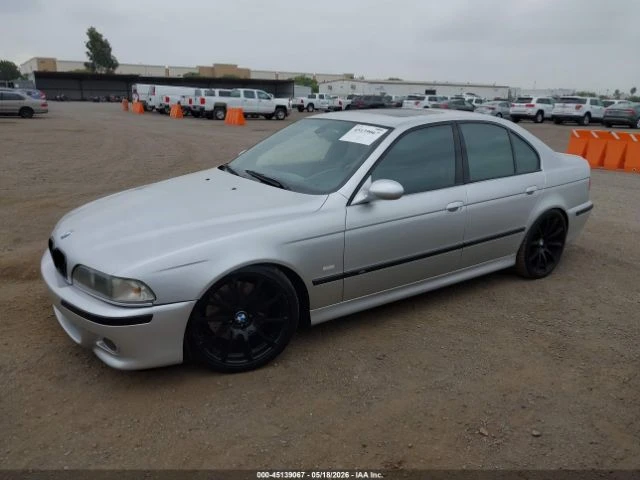 BMW M5 * CARFAX * АВТОКРЕДИТ БЕЗ ПЪРВОНАЧАЛНА ВНОСКА * , снимка 2 - Автомобили и джипове - 55045240