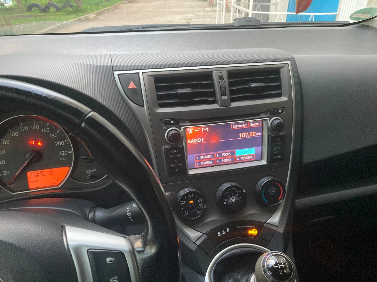 Toyota Verso S 1.33 VVTI - изображение 5