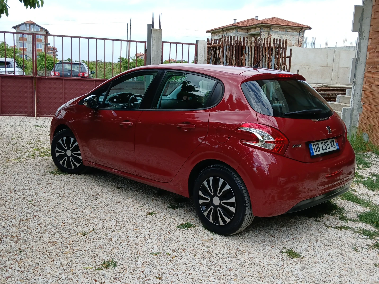 Peugeot 208 1.4/67к./ Перфектно състояние! - изображение 4