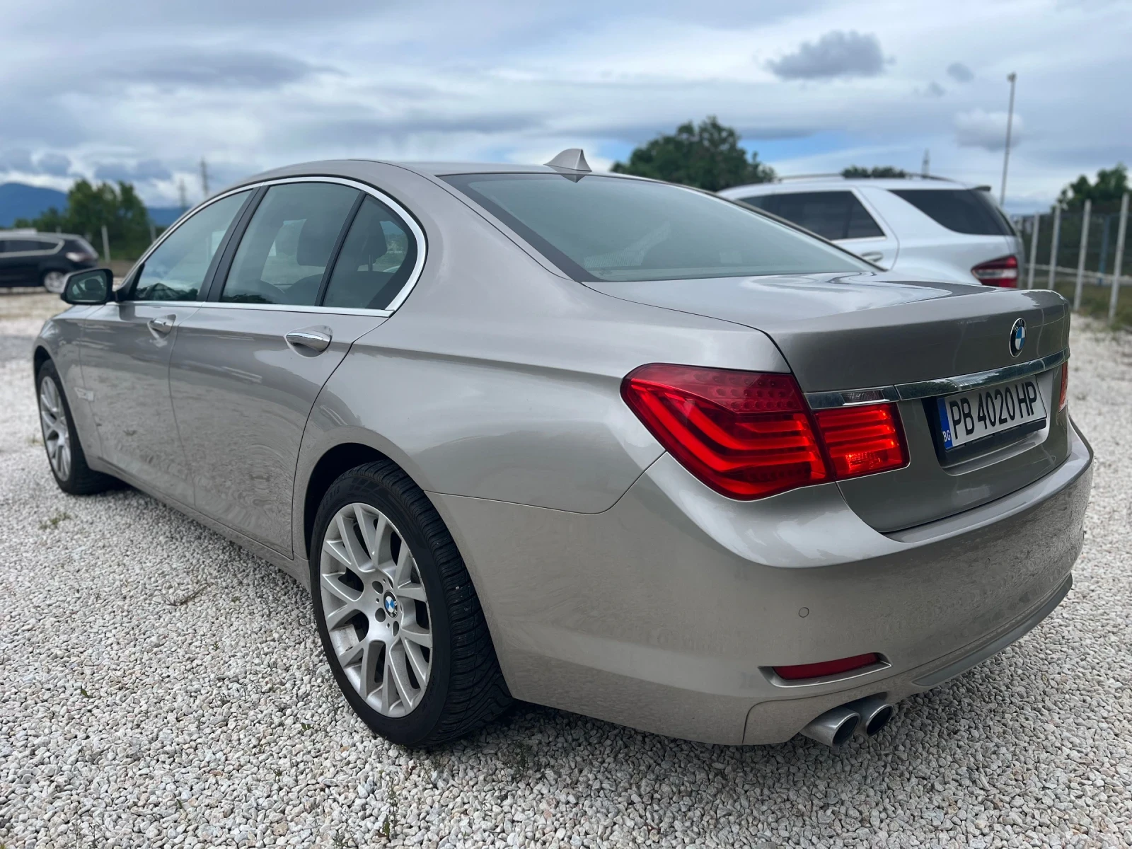 BMW 730  - изображение 4