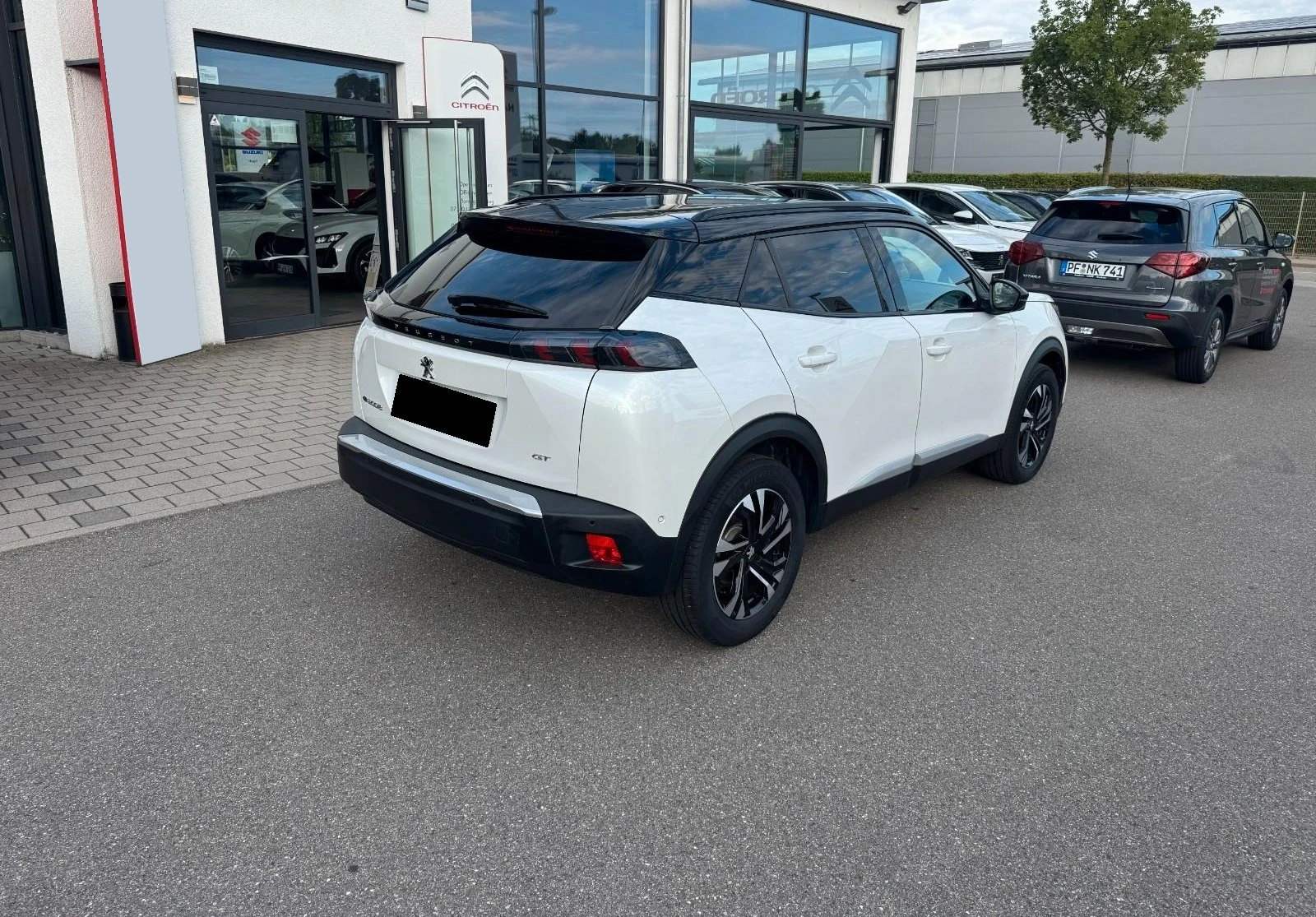 Peugeot 2008 E-GT* 57kW* LED* NAVI* DIGITAL* CAM*  - изображение 2