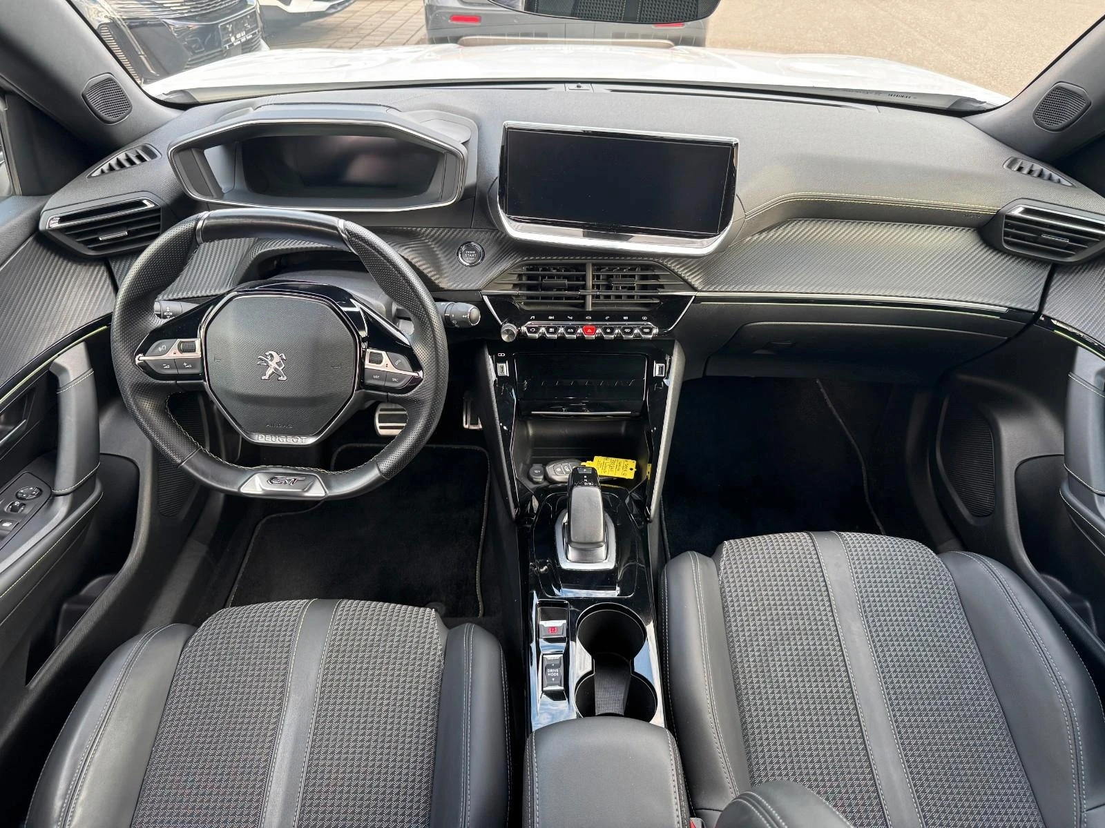 Peugeot 2008 E-GT* 57kW* LED* NAVI* DIGITAL* CAM*  - изображение 6