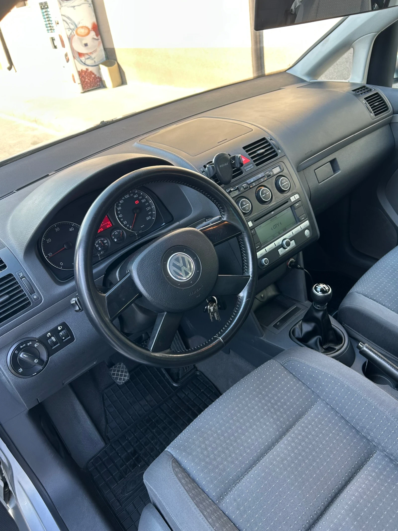 VW Touran 1.9TDI, 105hp PD - изображение 10