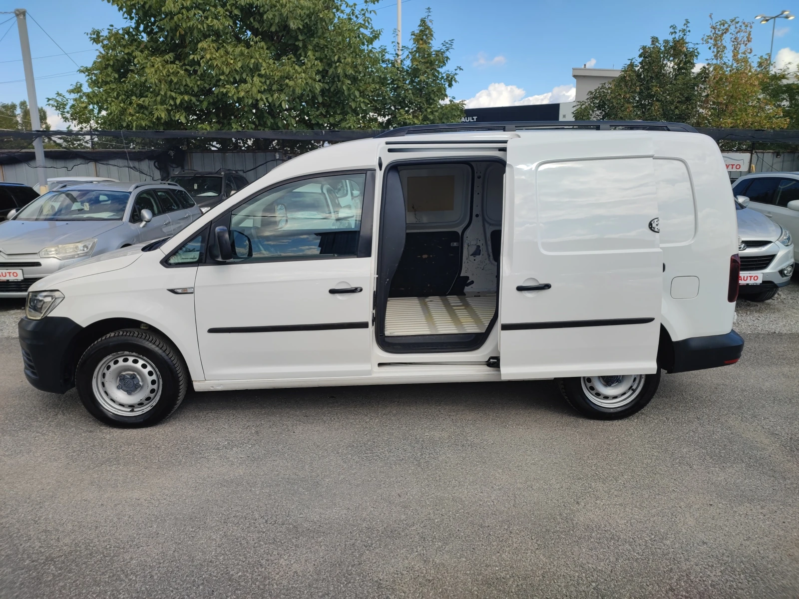 VW Caddy 2.0D-122ks-6sk-4X4-ПАРКТРОНИК - изображение 6
