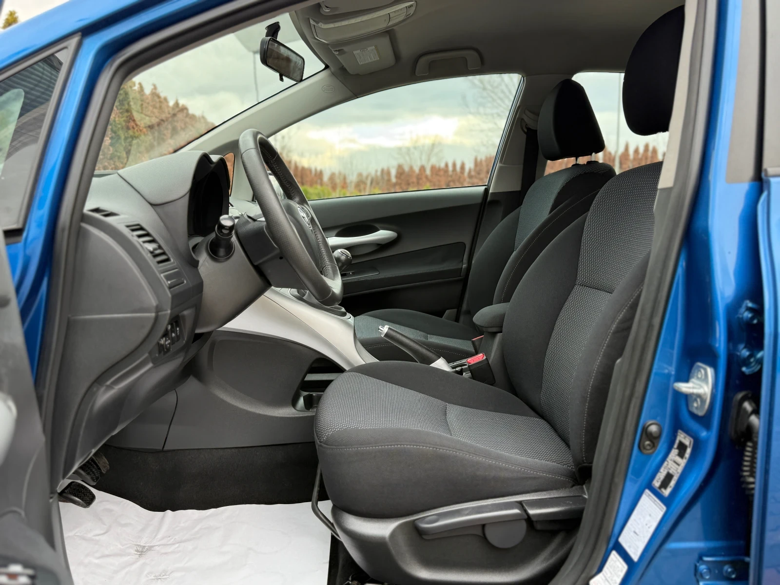 Toyota Auris 1.6-132 К.С ФЕЙСЛИФТ/ ОТЛИЧНО СЪСТОЯНИЕ 6 СКОРОСТИ - изображение 6