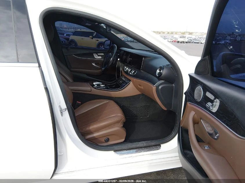 Mercedes-Benz E 300 2.0l | Mobile.bg � ����������� 5