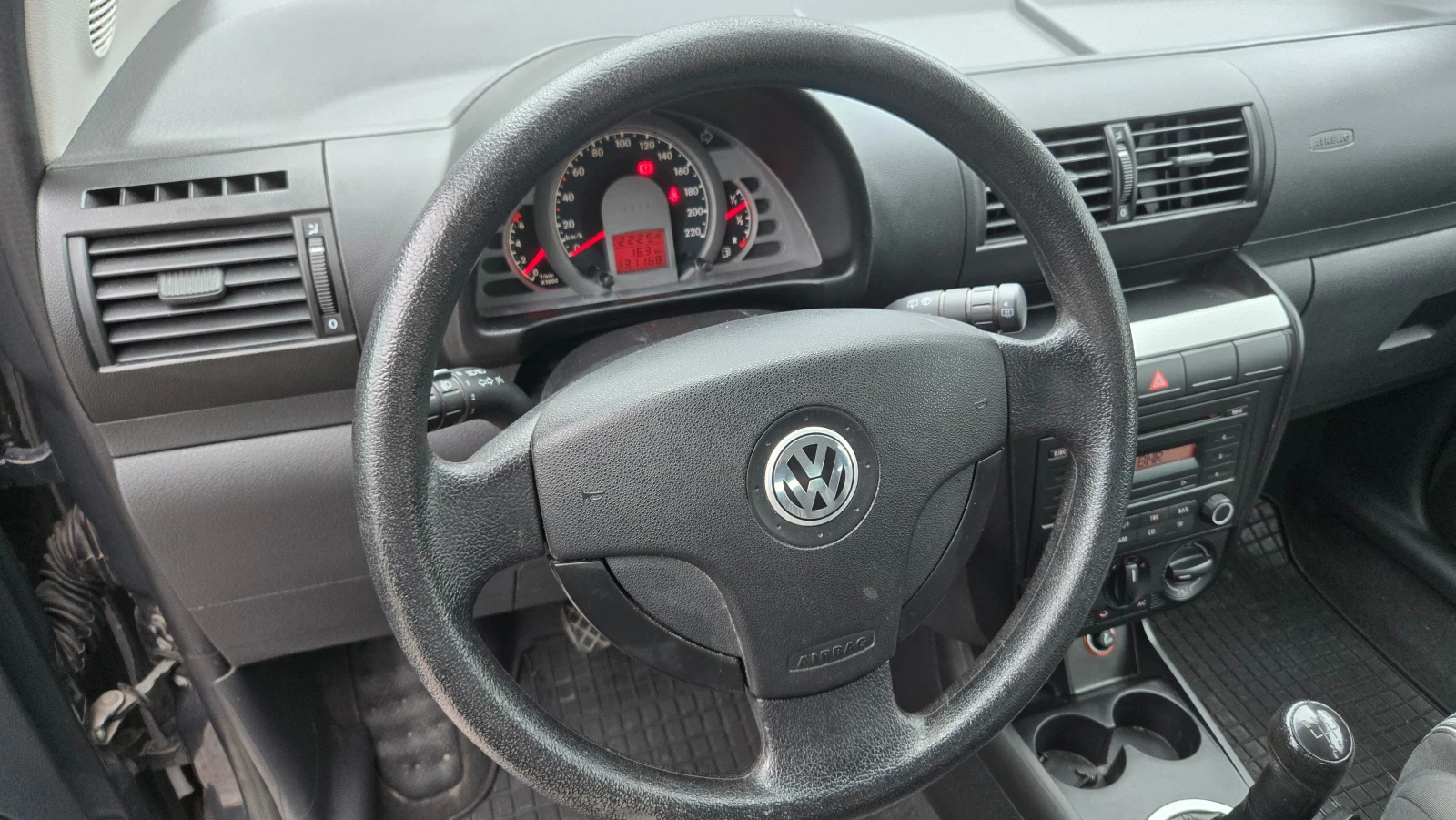 VW Fox 131000km, снимка 8 - Автомобили и джипове - 54012762