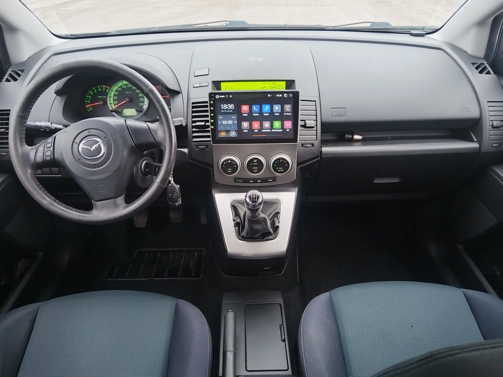 Mazda 5 1.8i , снимка 12 - Автомобили и джипове - 54059169