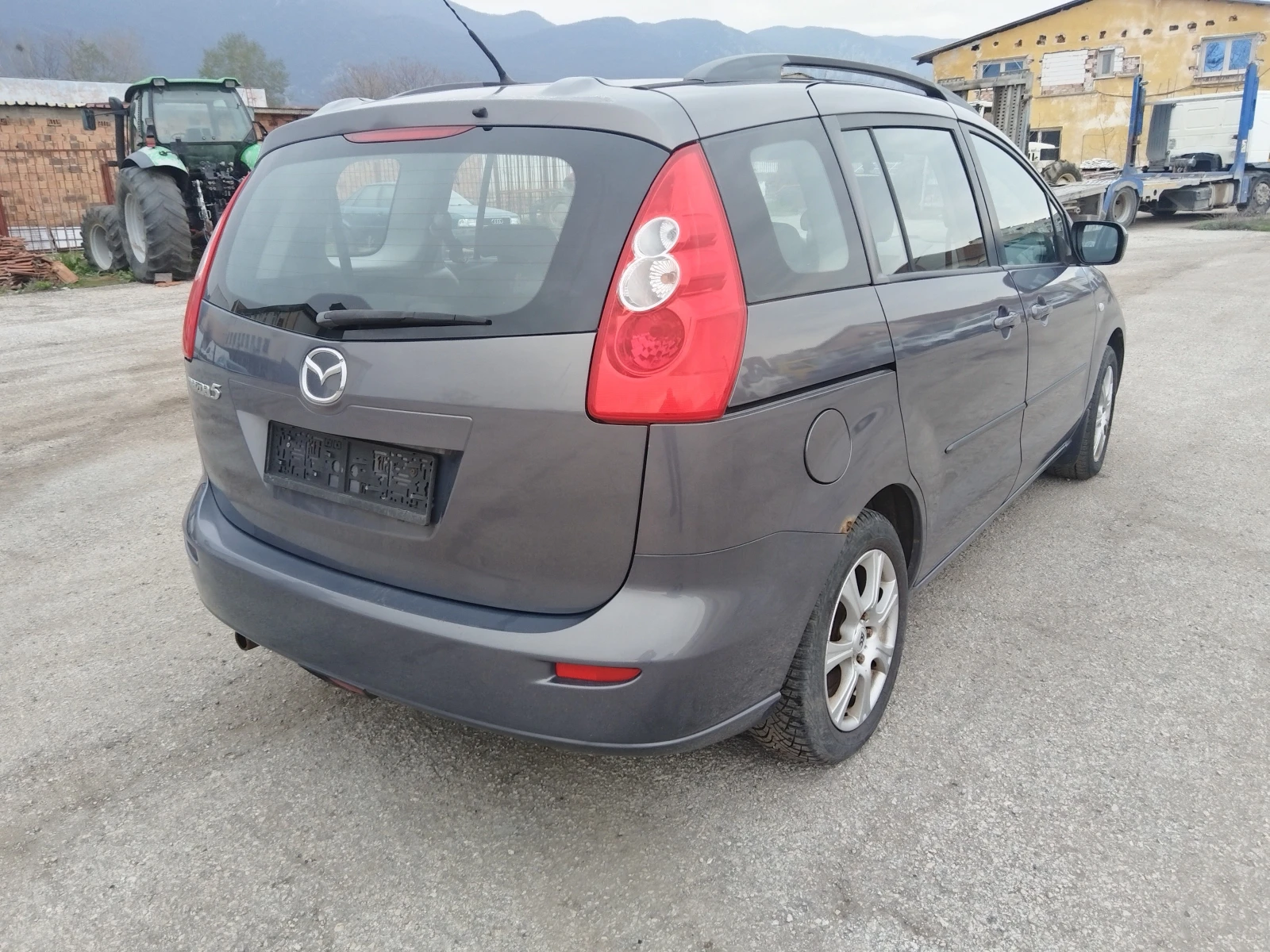 Mazda 5 1.8i , снимка 7 - Автомобили и джипове - 54059169