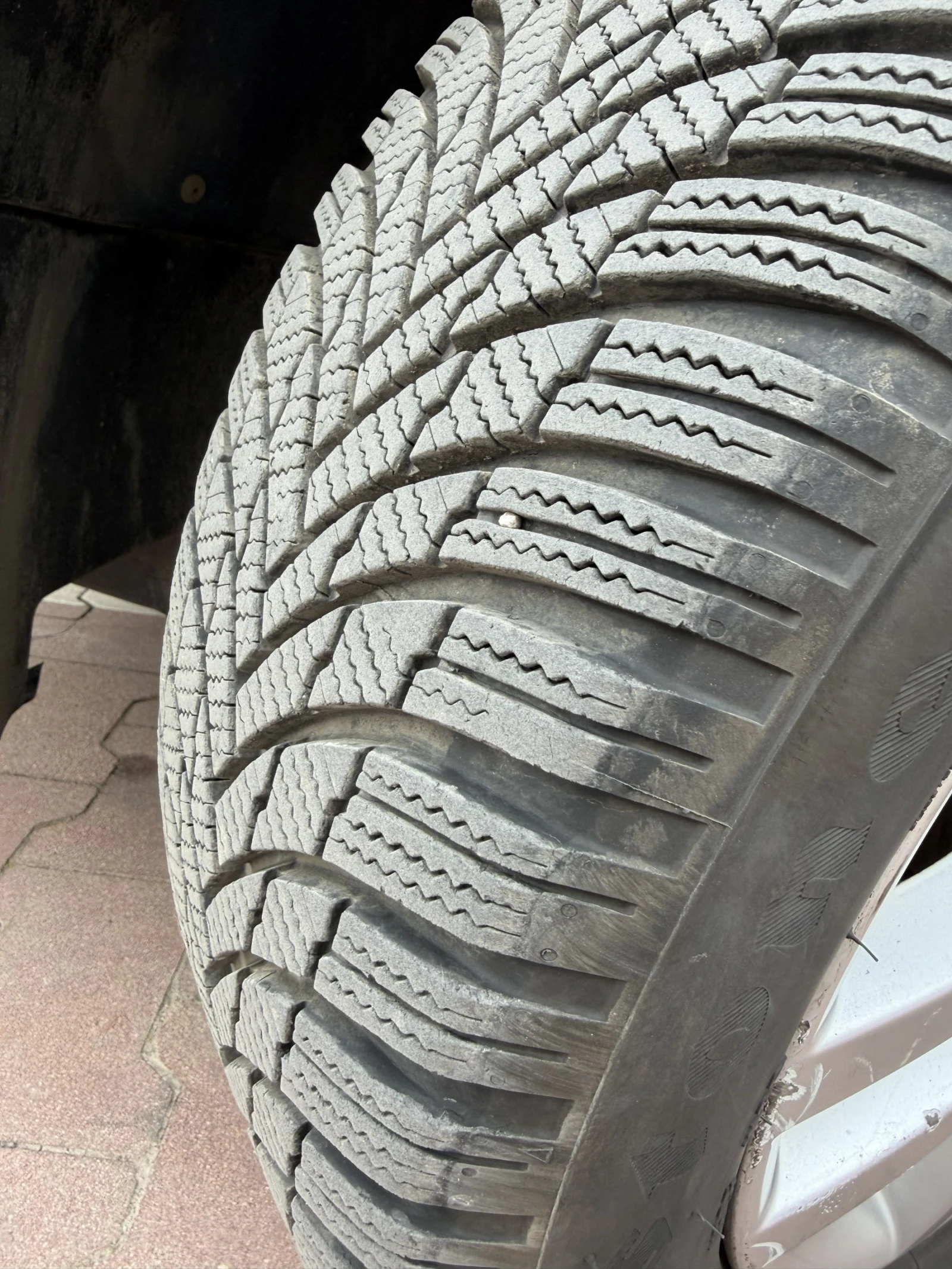 VW Golf 6 Highline, 2.0 TDI, 110 к.с., снимка 16 - Автомобили и джипове - 54208462