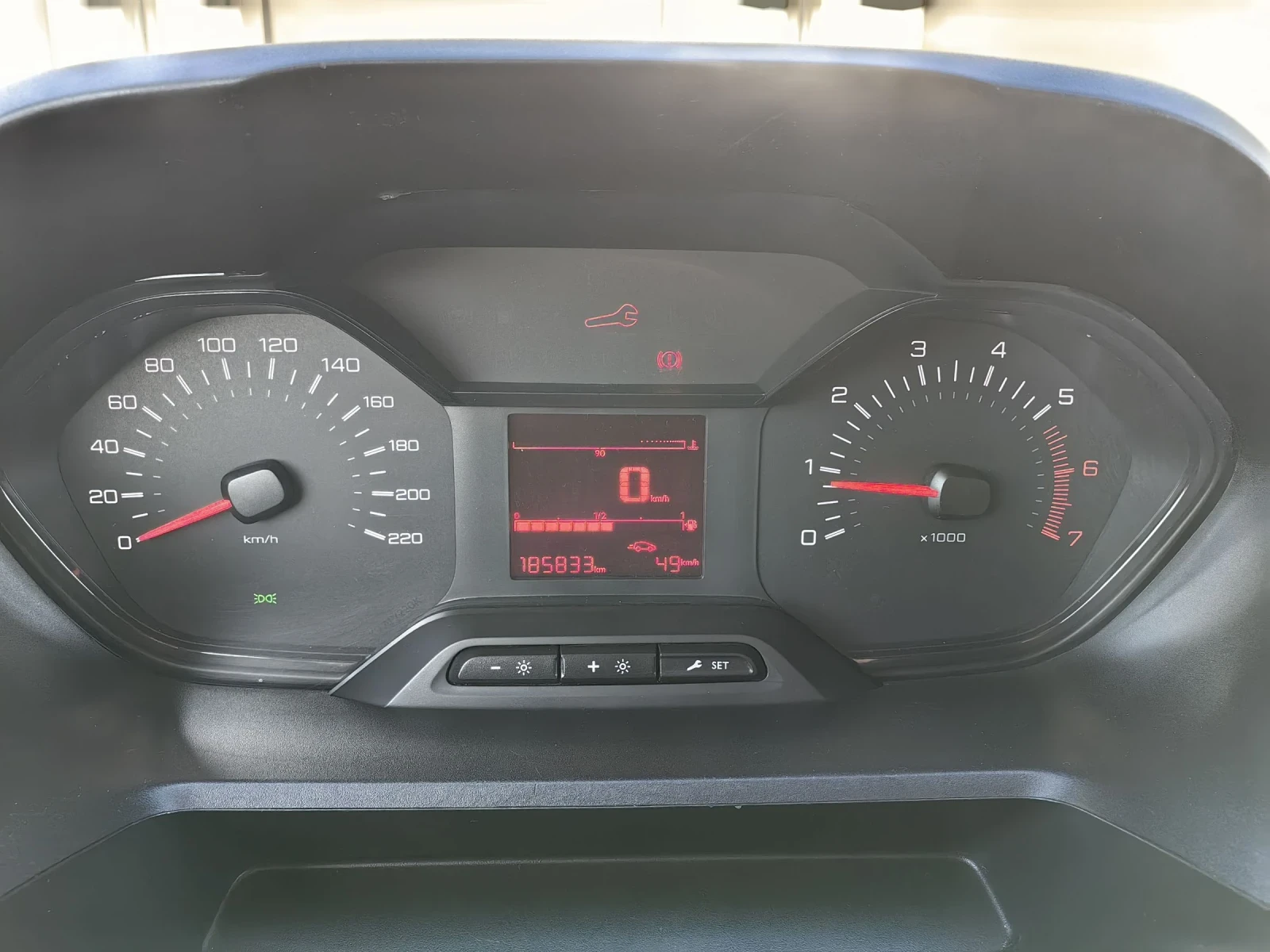 Peugeot Partner 1.5 HDI* EURO 6* N1, снимка 14 - Автомобили и джипове - 54221630