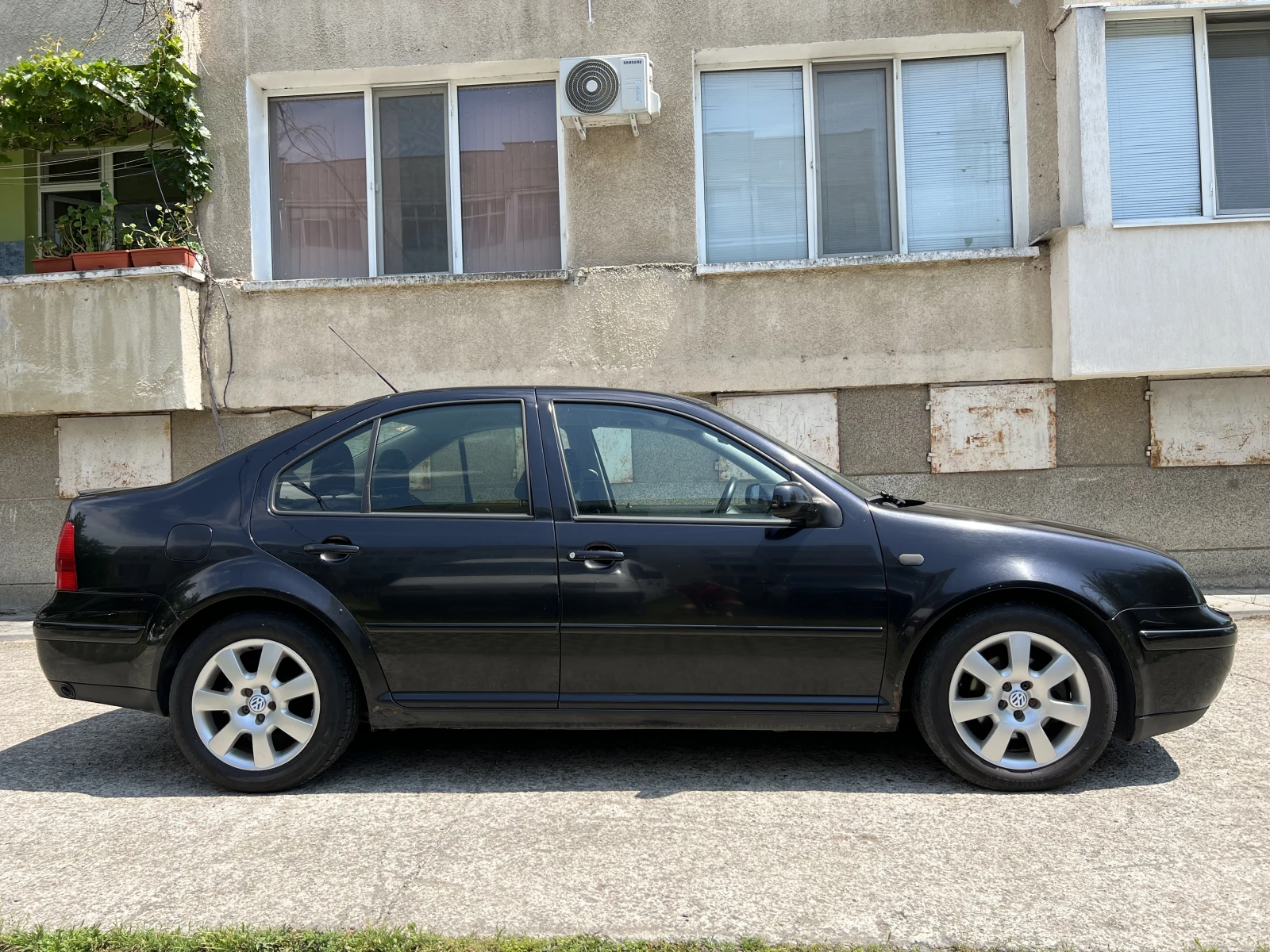 VW Bora 2.0, снимка 3 - Автомобили и джипове - 54802046