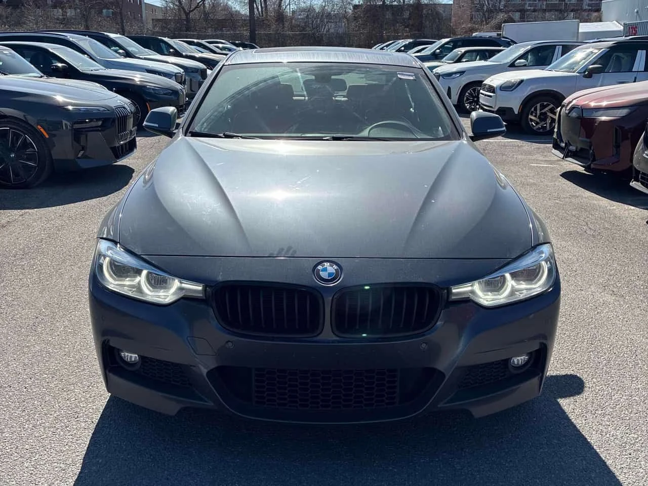 BMW 330 i xDrive M SPORT/ПОДГРЕВИ/ШИБИДАХ/OT BMW, снимка 2 - Автомобили и джипове - 54896909