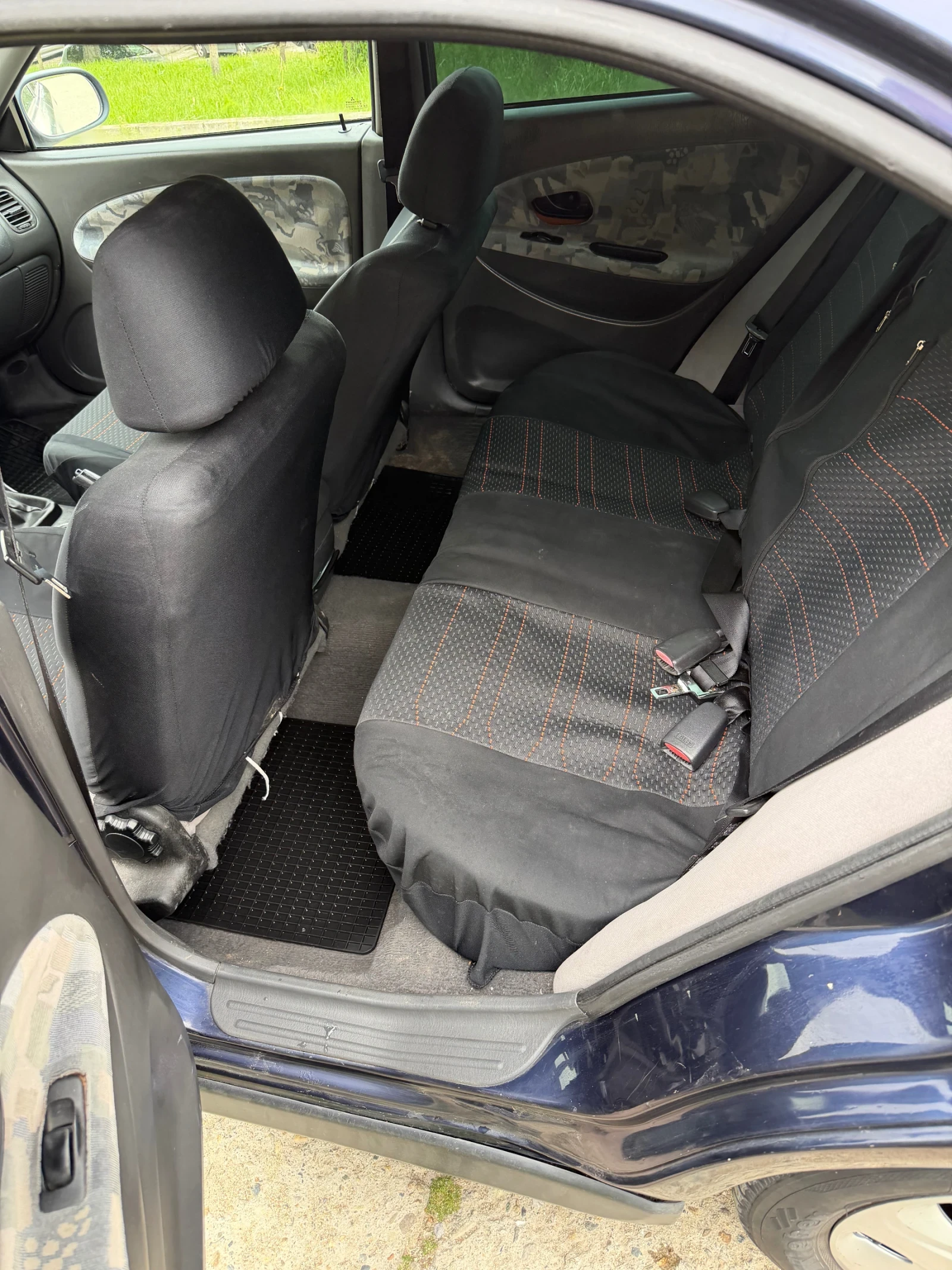 Mitsubishi Carisma 1.6, снимка 4 - Автомобили и джипове - 54998381