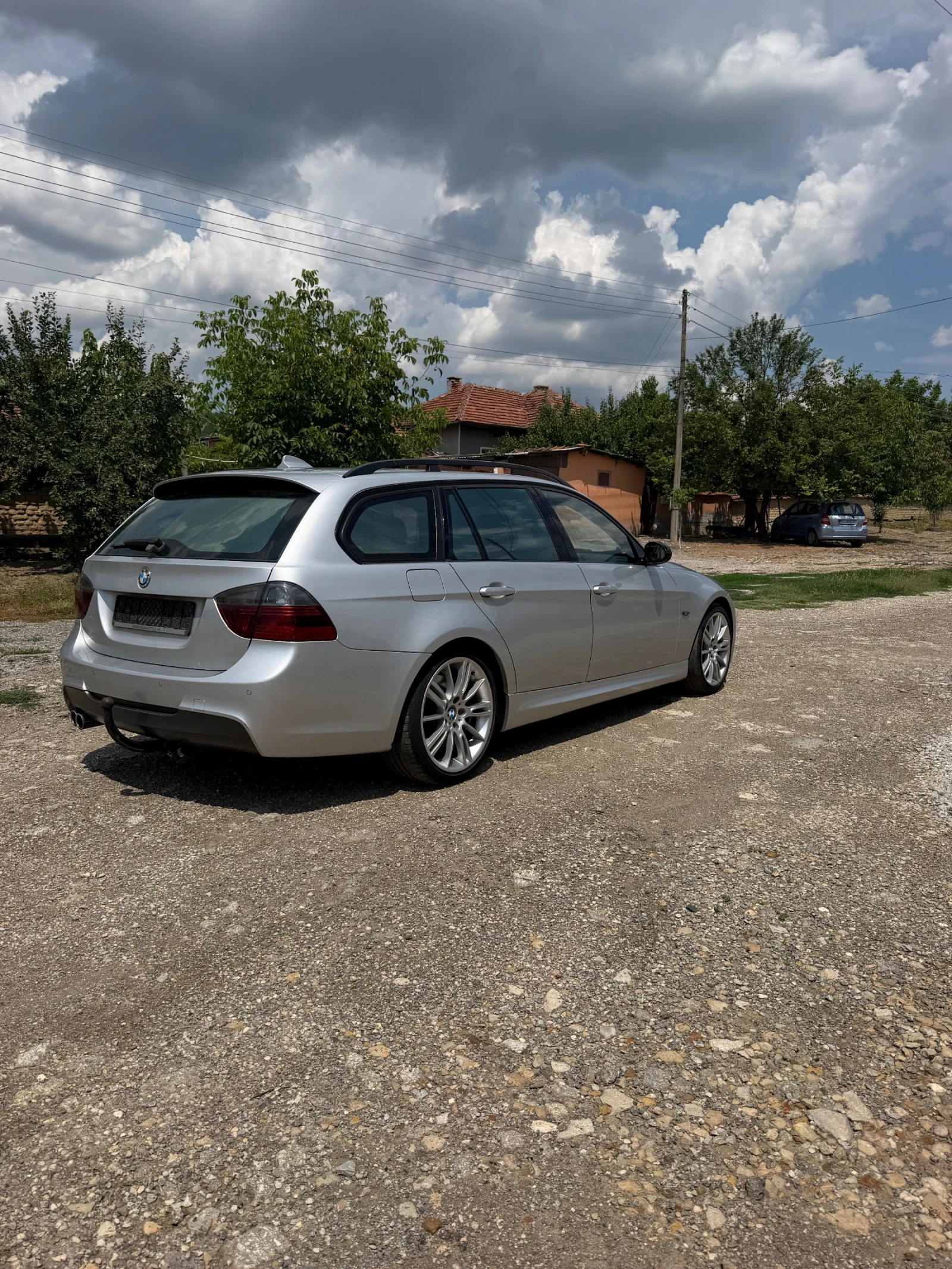 BMW 330 3.0, снимка 3 - Автомобили и джипове - 55311624
