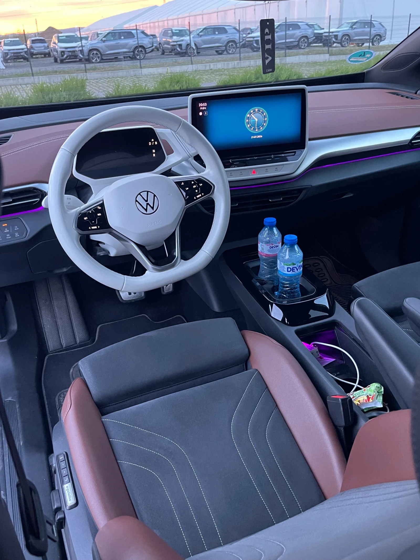 VW ID.4 Pro* 82Kw* Термопомпа, снимка 10 - Автомобили и джипове - 55366600