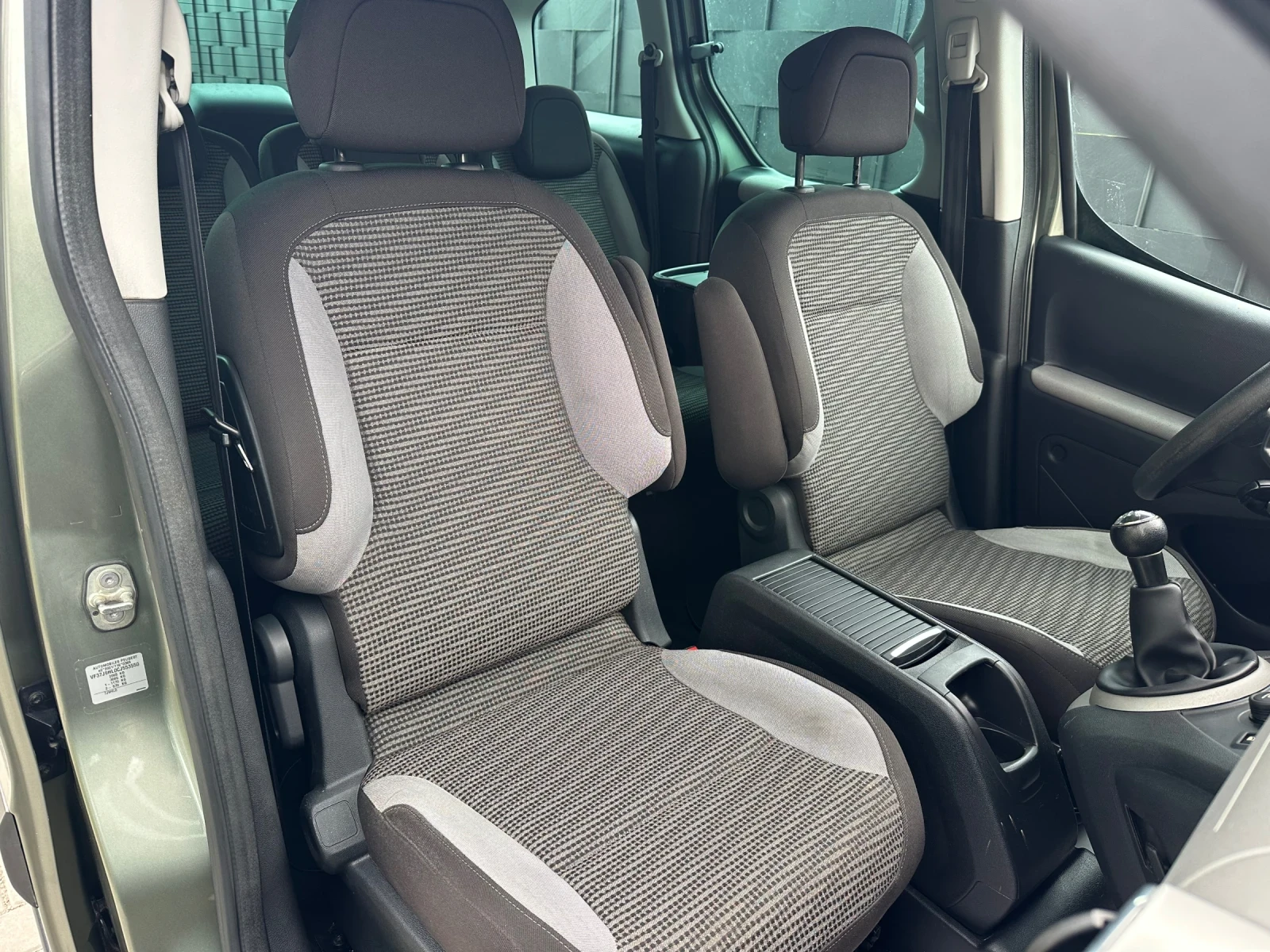 Peugeot Partner Tepe-HDI-112k.c, снимка 12 - Автомобили и джипове - 55452950