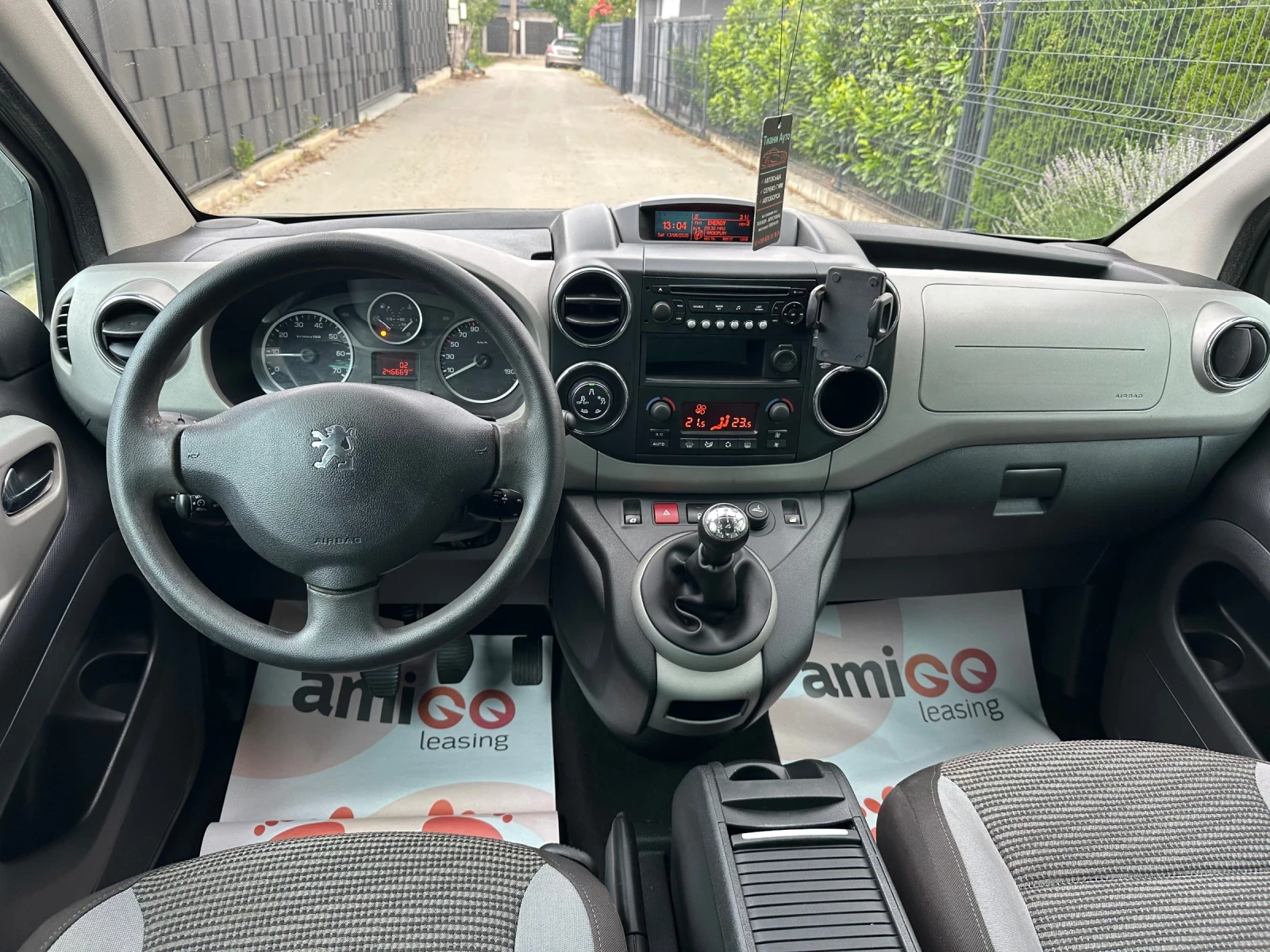 Peugeot Partner Tepe-HDI-112k.c, снимка 9 - Автомобили и джипове - 55452950