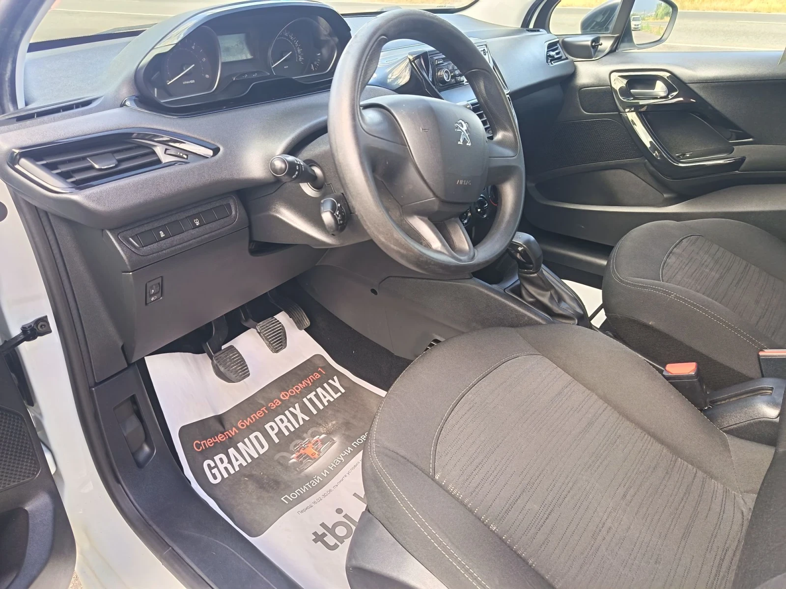Peugeot 208 EURO 6 N 1 , снимка 7 - Автомобили и джипове - 55582984