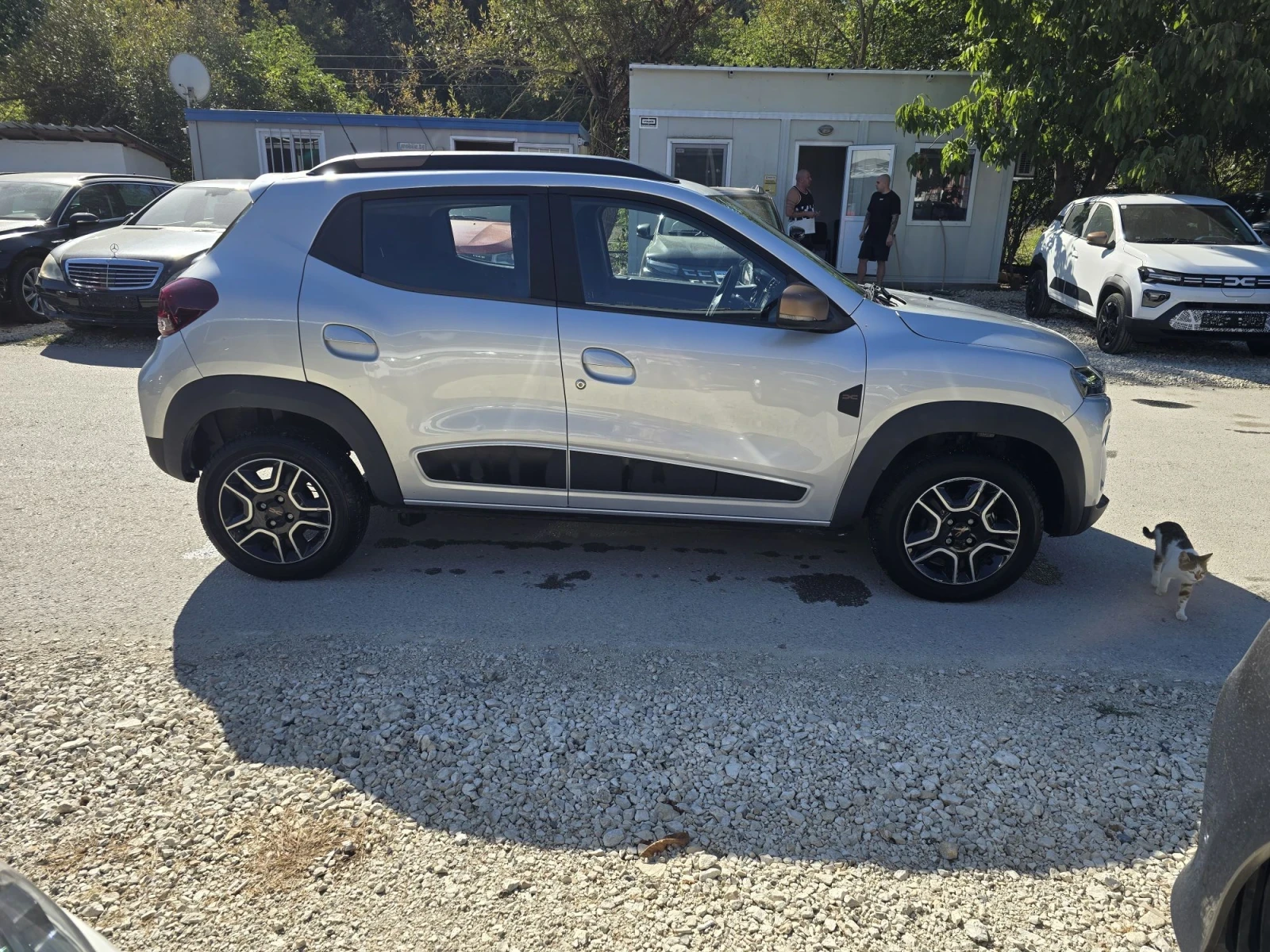 Dacia Spring Extreme 65  Гаранция Лизинг Франция, снимка 6 - Автомобили и джипове - 56103340