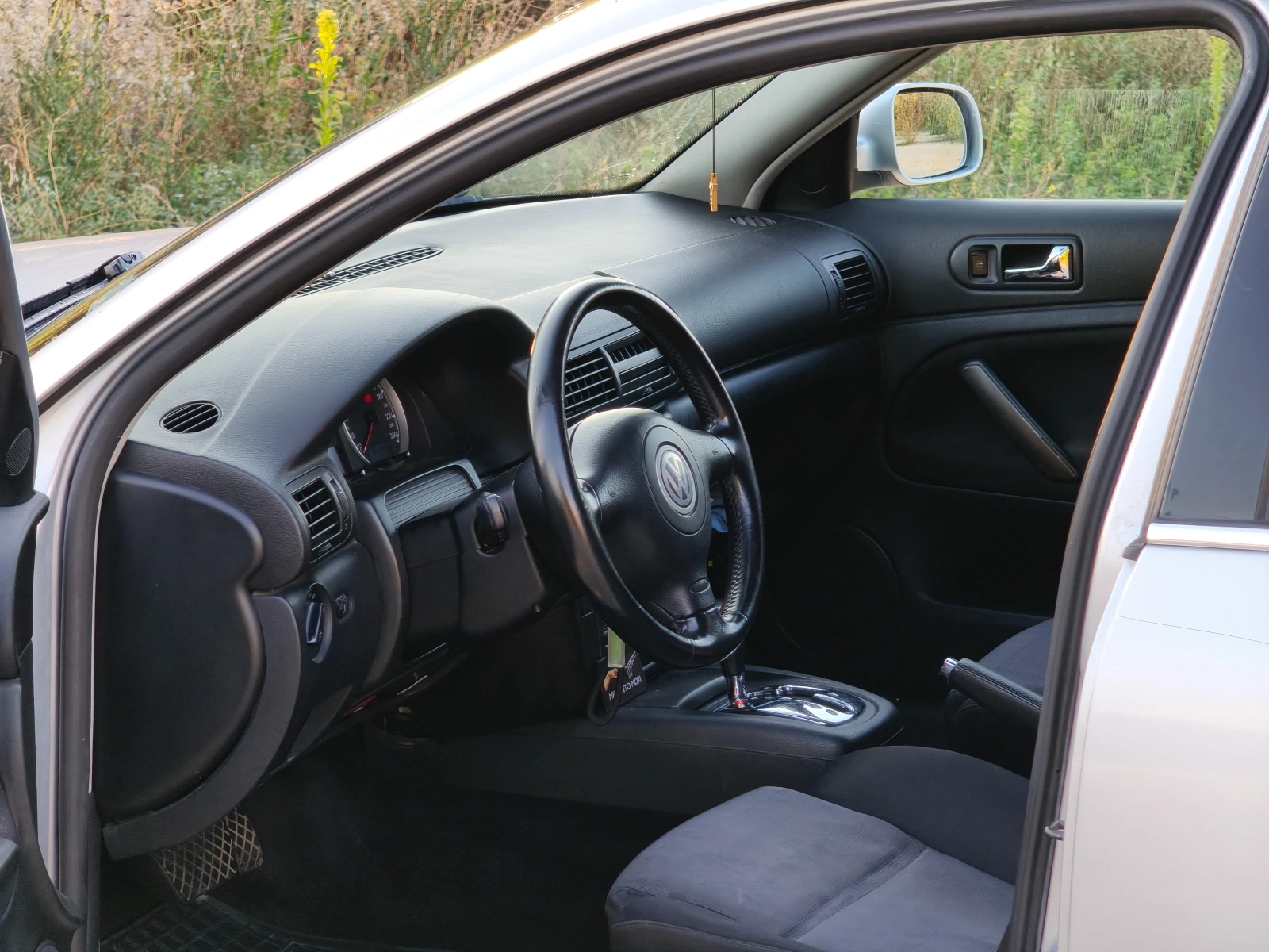 VW Passat 1.9 TDI AVF, снимка 7 - Автомобили и джипове - 56114128
