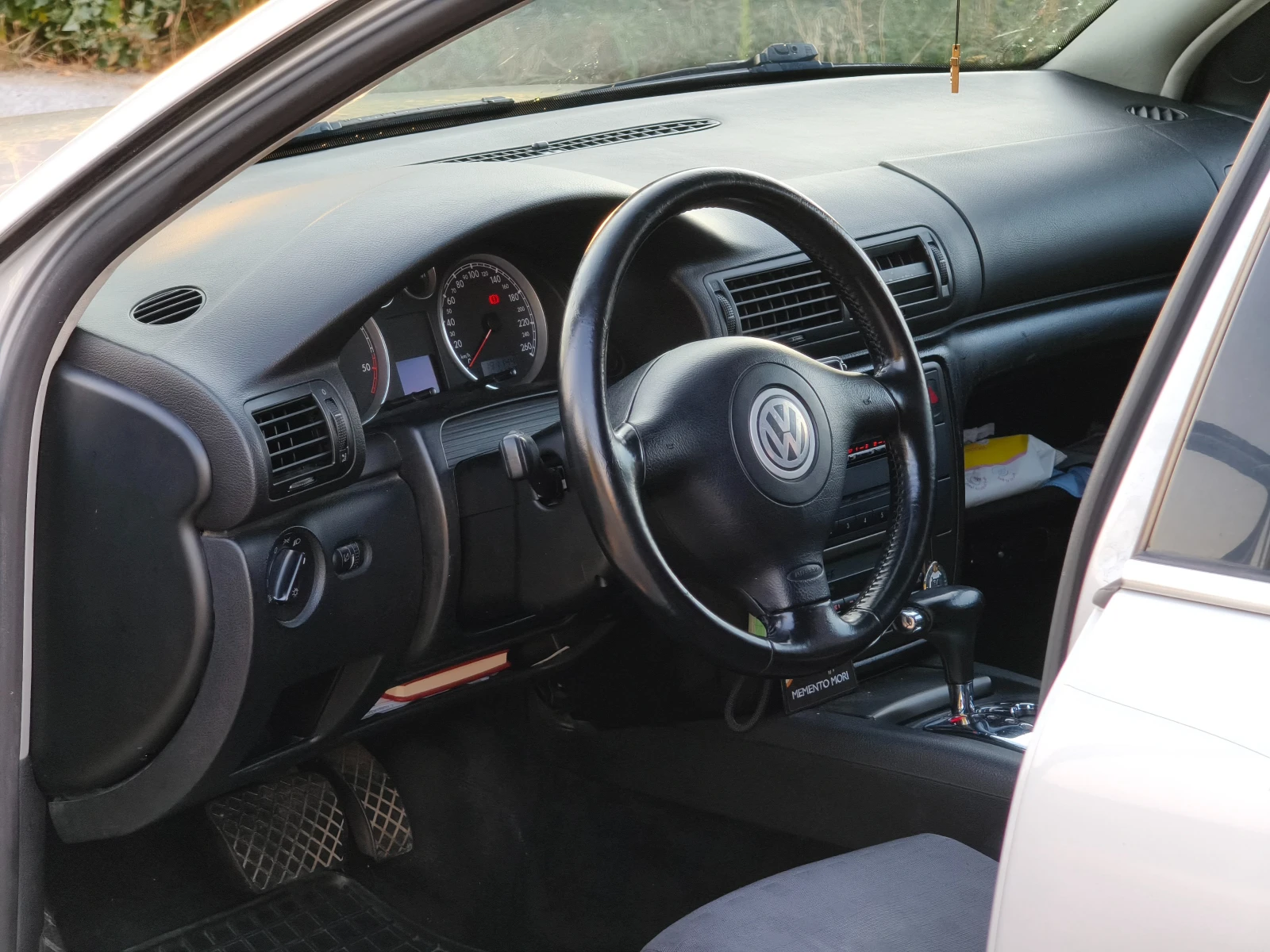 VW Passat 1.9 TDI AVF, снимка 8 - Автомобили и джипове - 56114128