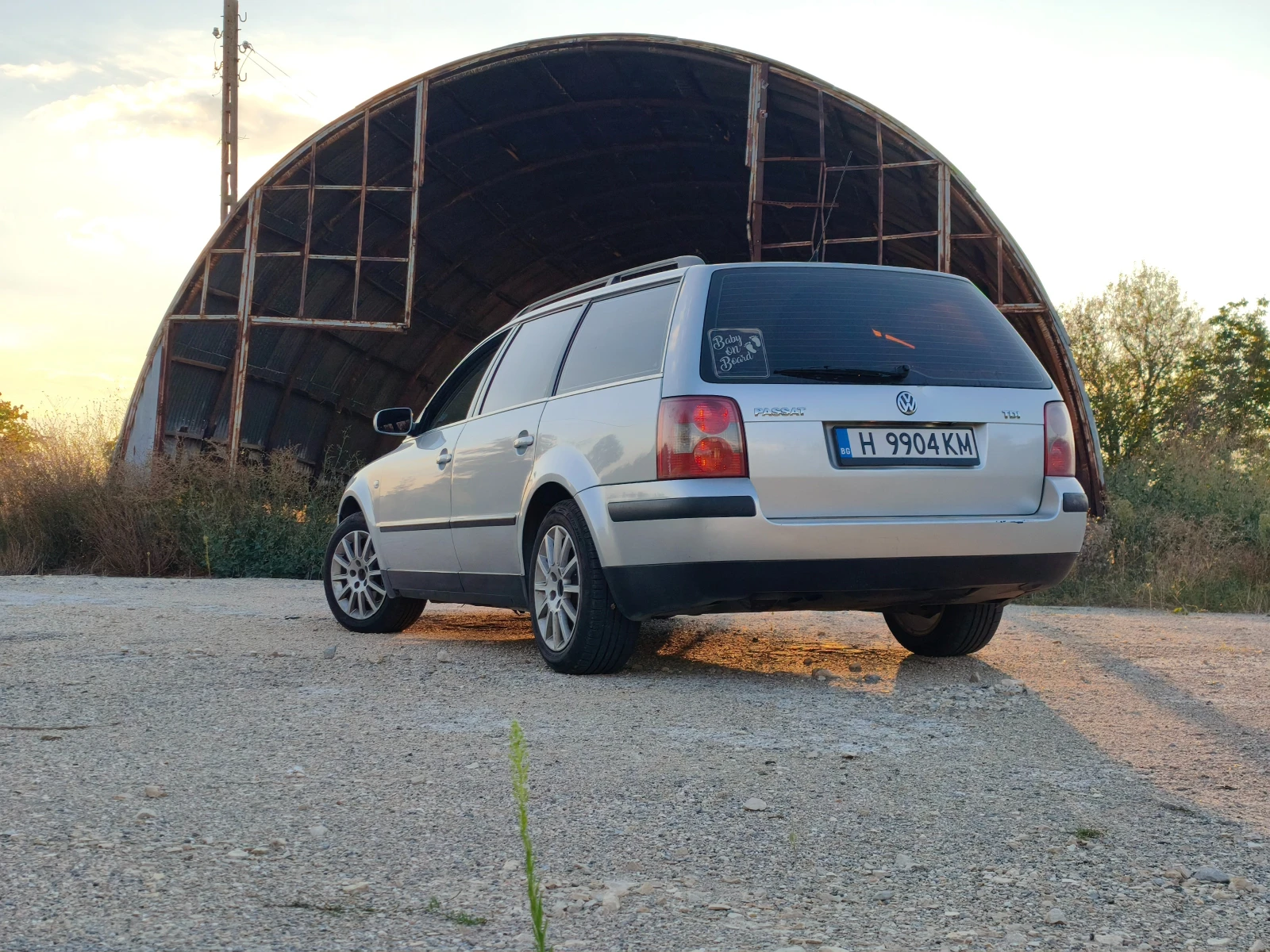 VW Passat 1.9 TDI AVF, снимка 3 - Автомобили и джипове - 56114128