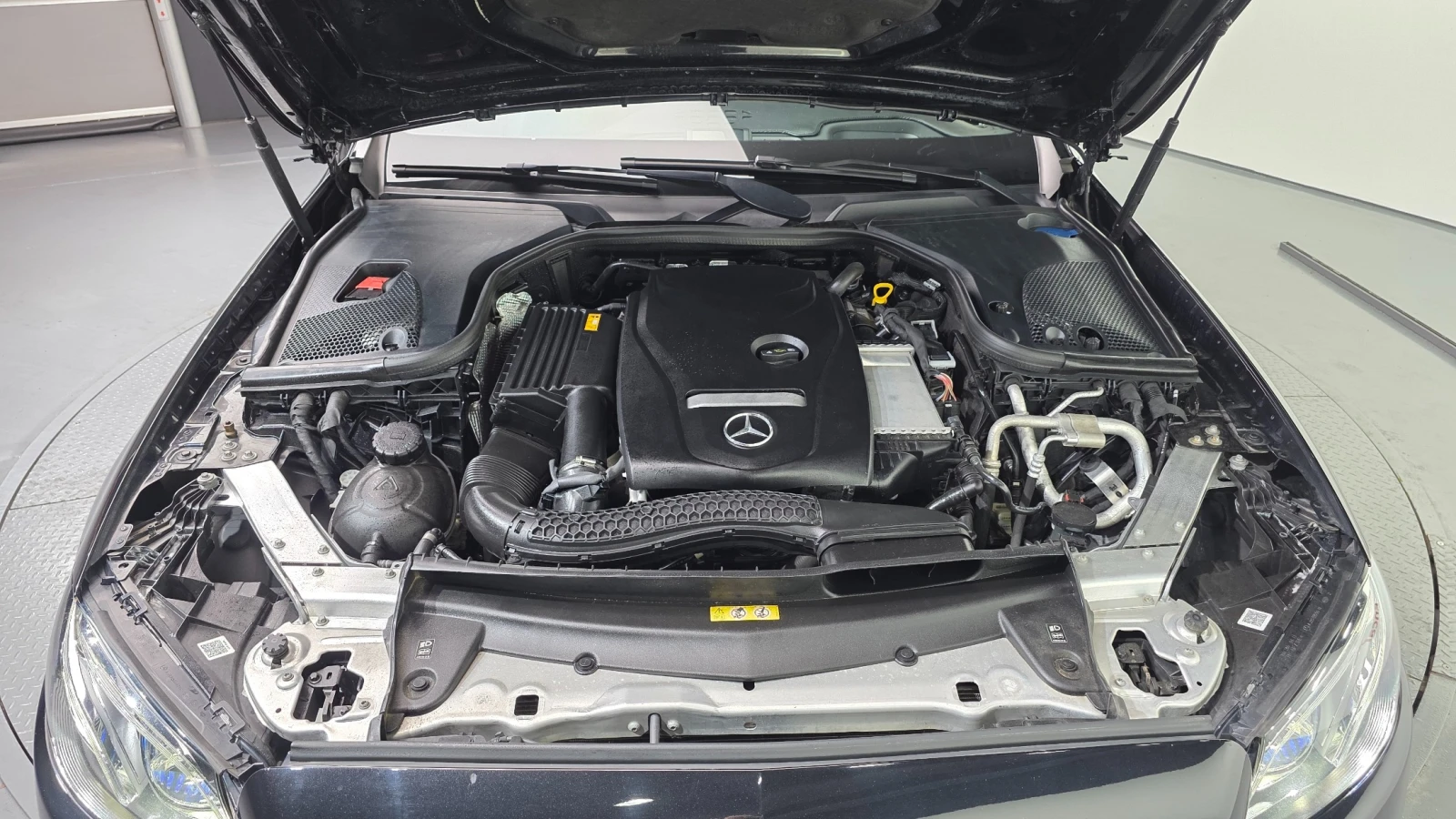Mercedes-Benz E 300 КРАЙНА ЦЕНА ДО СОФИЯ, снимка 5 - Автомобили и джипове - 56166305