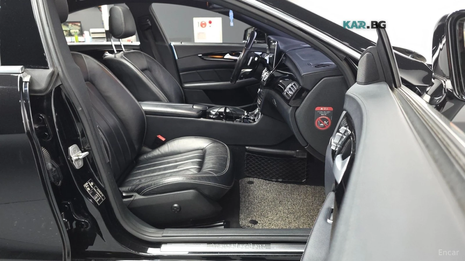 Mercedes-Benz CLS 250 D* 4MATIC* AMG Line* 360* PANO* NAVI* , снимка 11 - Автомобили и джипове - 56262309