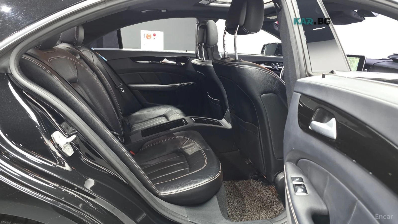 Mercedes-Benz CLS 250 D* 4MATIC* AMG Line* 360* PANO* NAVI* , снимка 12 - Автомобили и джипове - 56262309