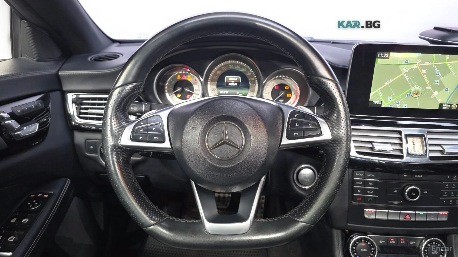 Mercedes-Benz CLS 250 D* 4MATIC* AMG Line* 360* PANO* NAVI* , снимка 13 - Автомобили и джипове - 56262309