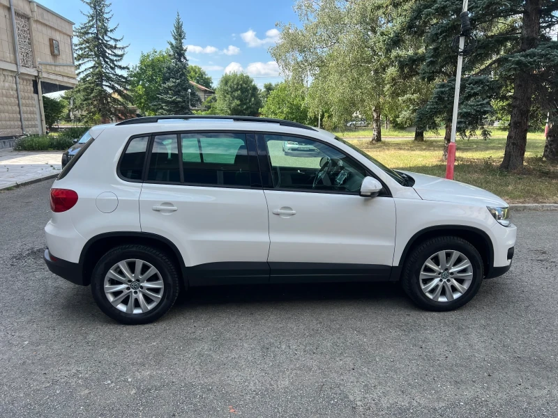 VW Tiguan 2.0 TSI 4MOTION, снимка 4 - Автомобили и джипове - 50983128