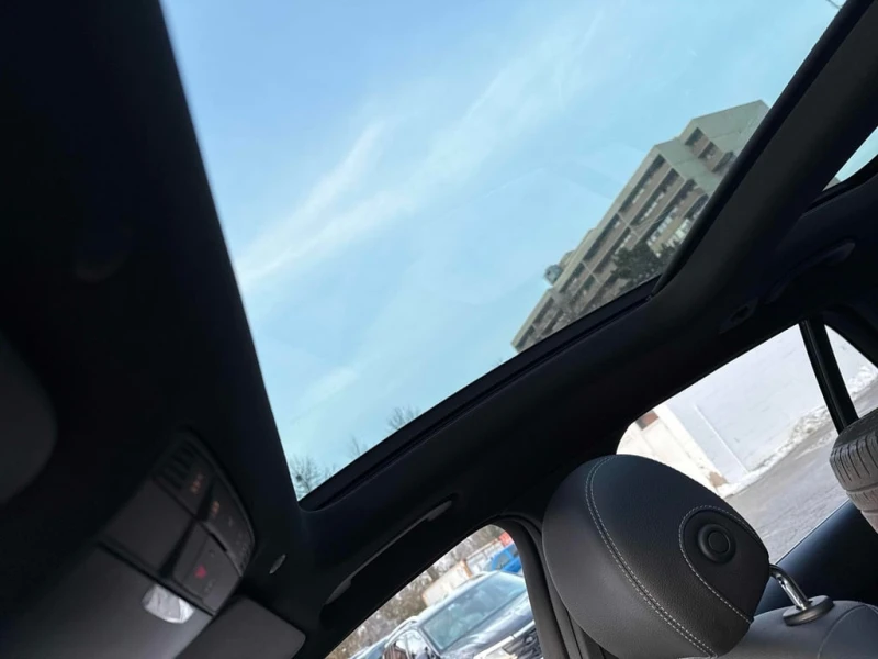 Mercedes-Benz GLC 300 2020 * CARFAX * БЕЗ ПЪРВОНАЧАЛНА ВНОСКА, снимка 14 - Автомобили и джипове - 53043380