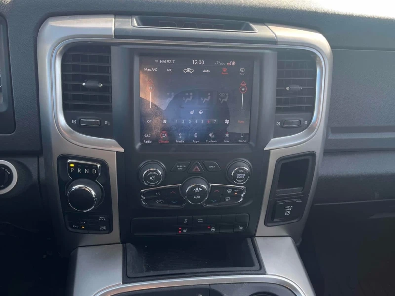 Dodge RAM 1500 * Outdoorsman * CARFAX * БЕЗ ПЪРВОНАЧАЛНА ВНОСКА, снимка 9 - Автомобили и джипове - 53089218