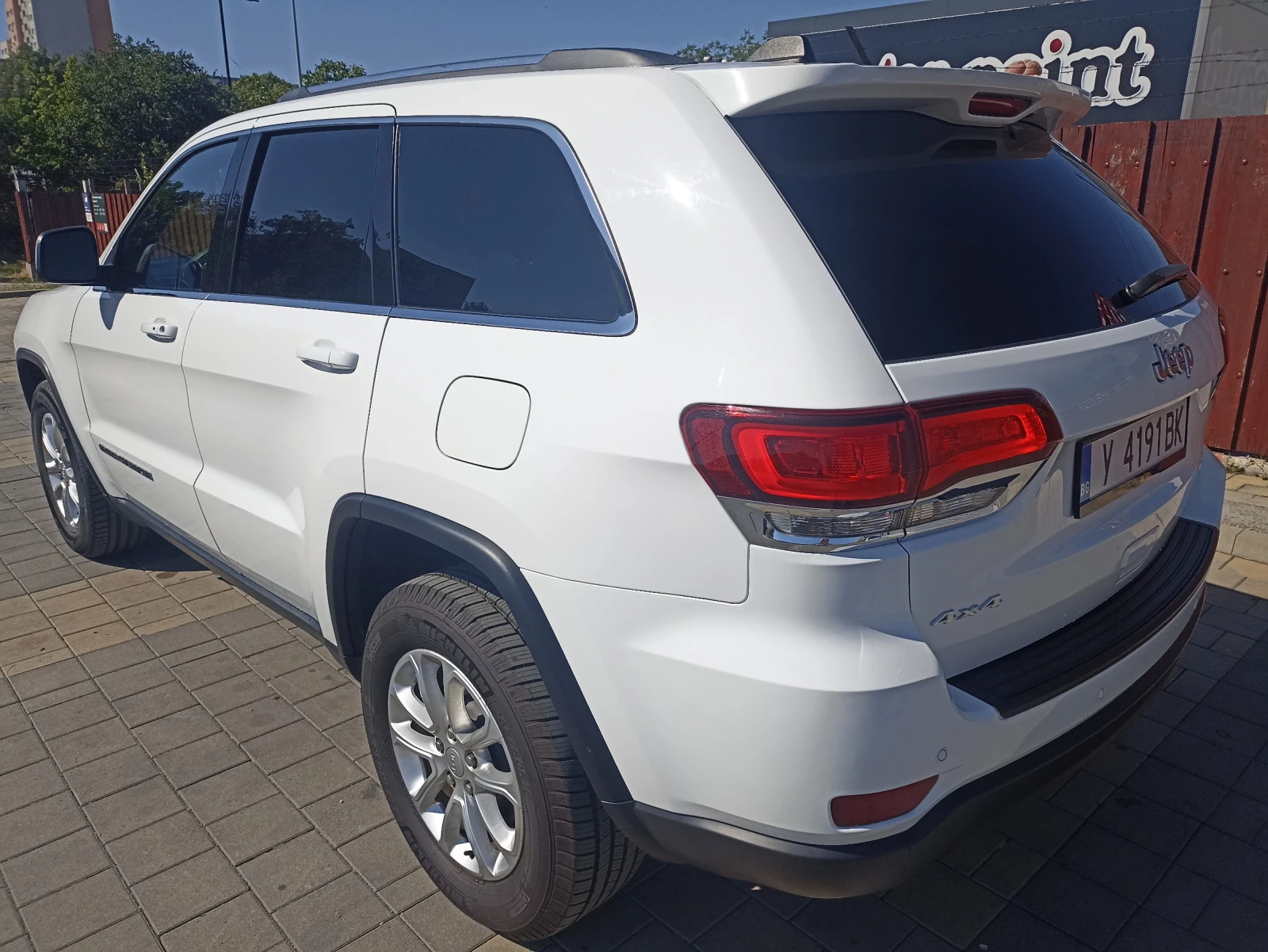 Jeep Grand cherokee LAREDO E - изображение 3