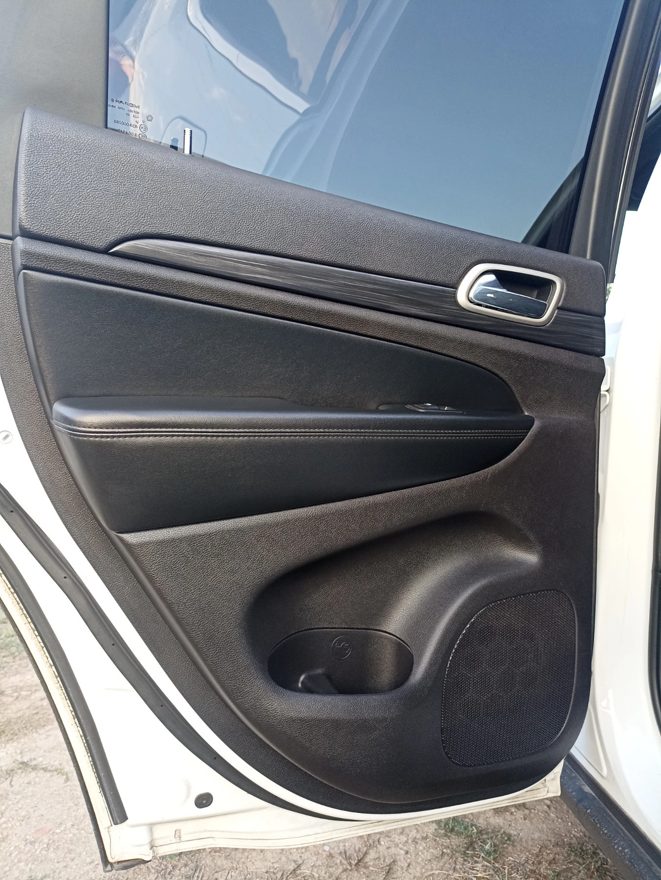 Jeep Grand cherokee LAREDO E | Mobile.bg   12