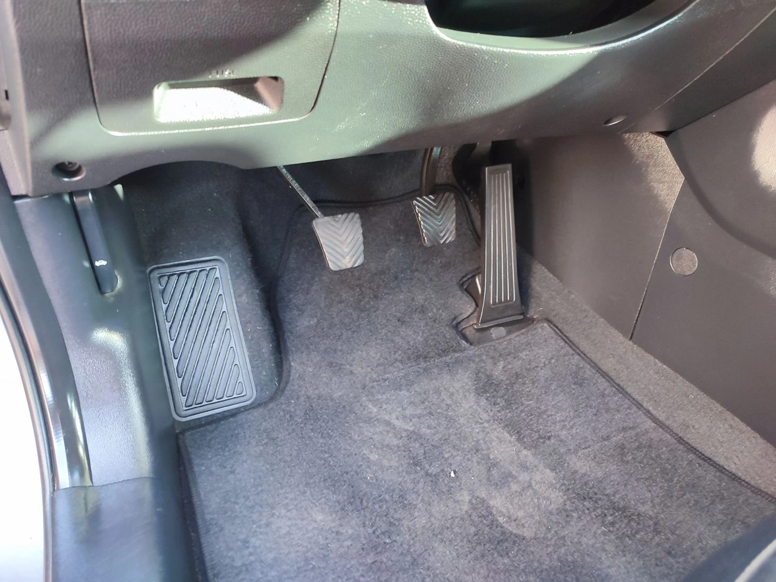 Hyundai IX35  2.0I-4* 4SWISS - изображение 6
