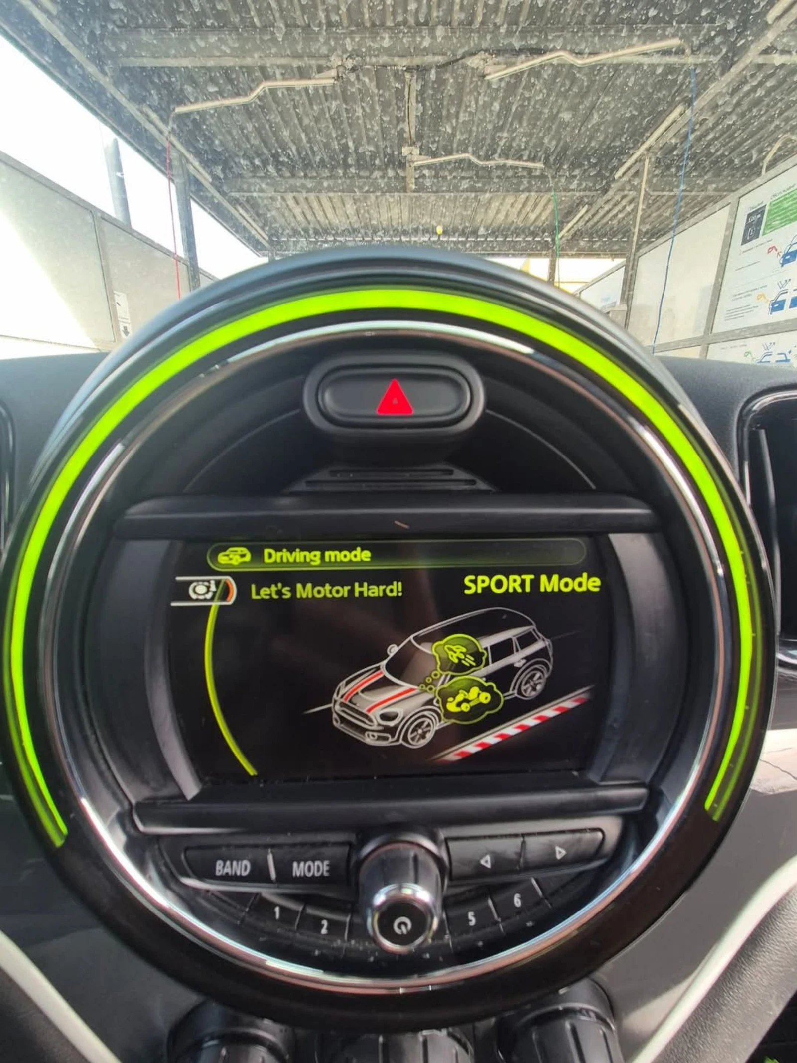 Mini Countryman 2.0 S 190k.c - изображение 6