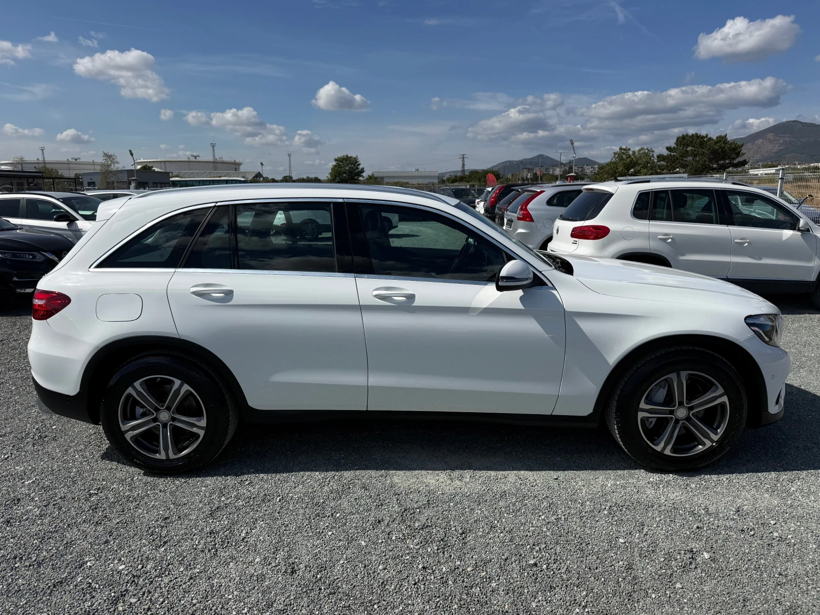 Mercedes-Benz GLC 220 (КАТО НОВА)^(4-MATIC) - изображение 4