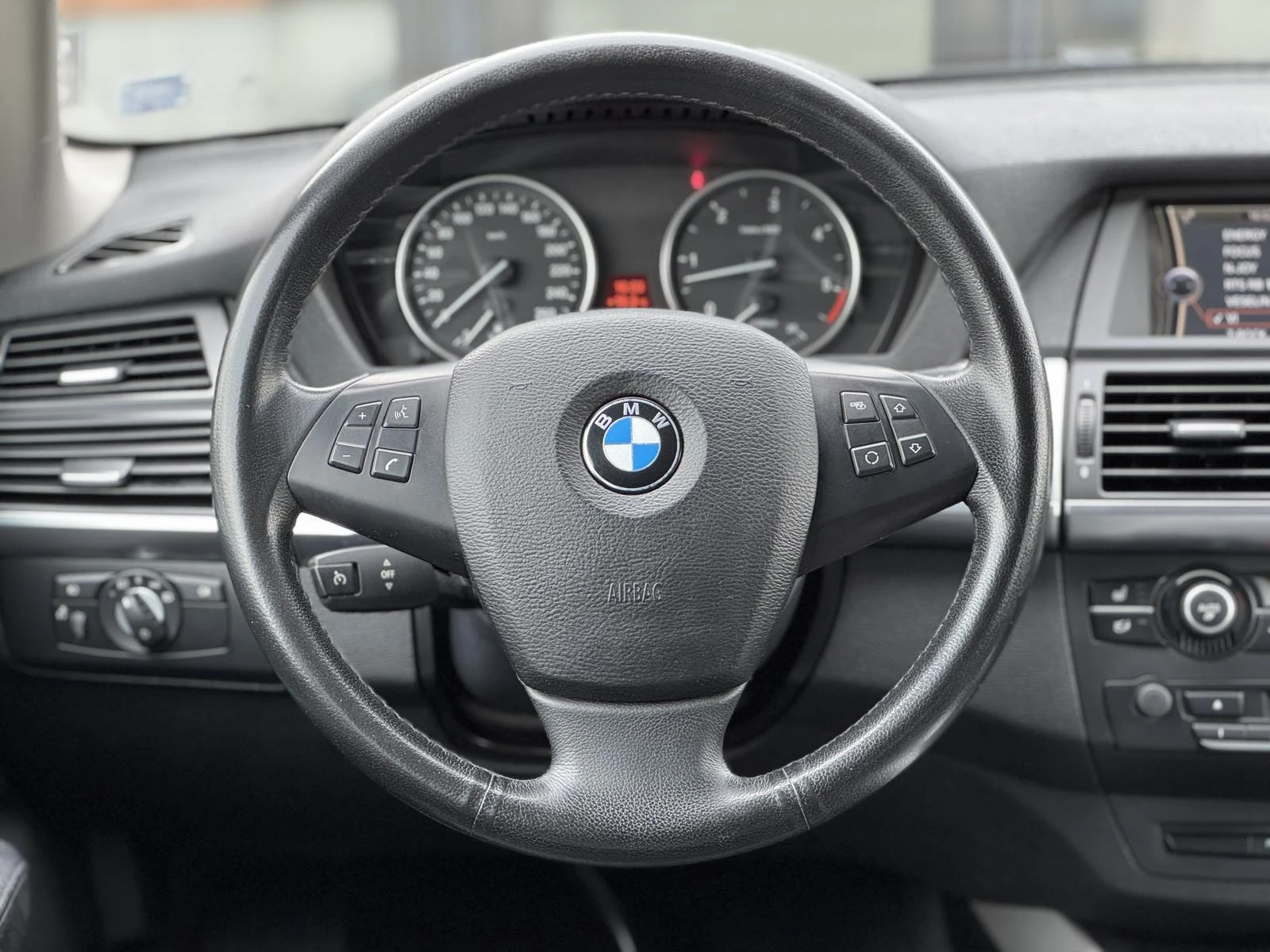 BMW X5 4.0D* Xdrive* 360* FULL - изображение 9