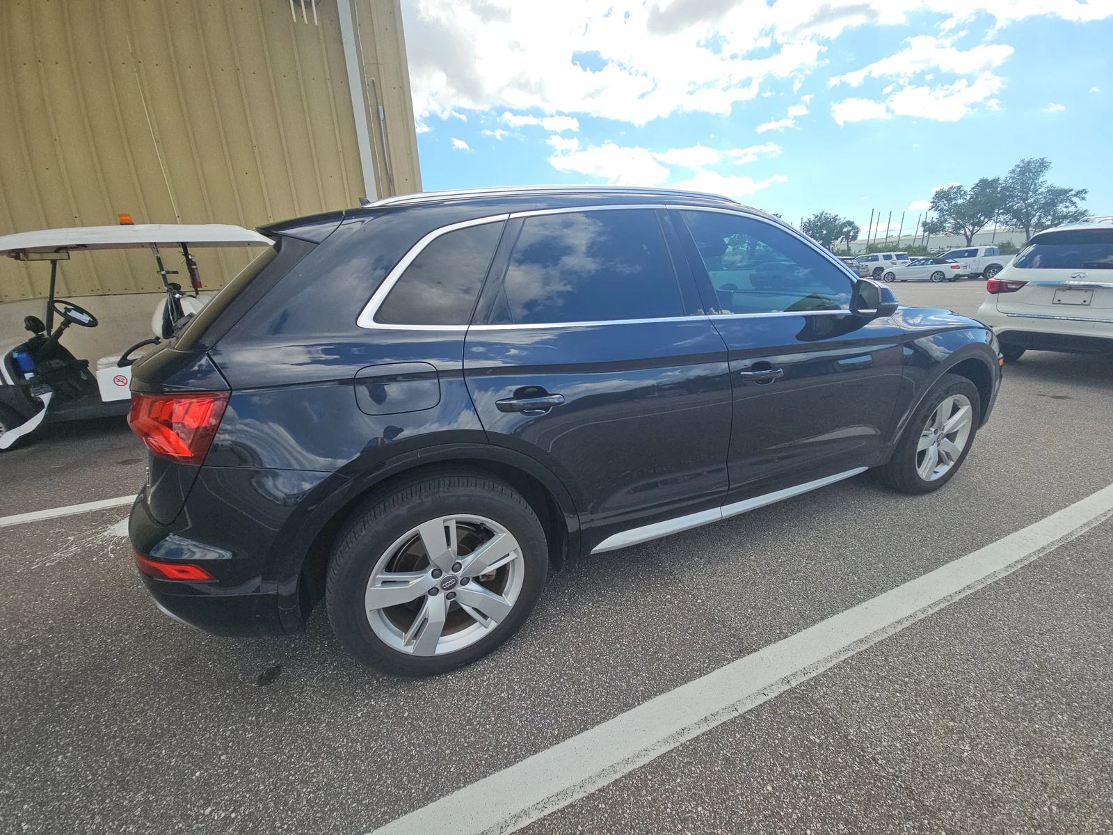 Audi Q5 MATRIX* KEYLESS* PANO* DIGITAL* APPLECARPLAY - изображение 5
