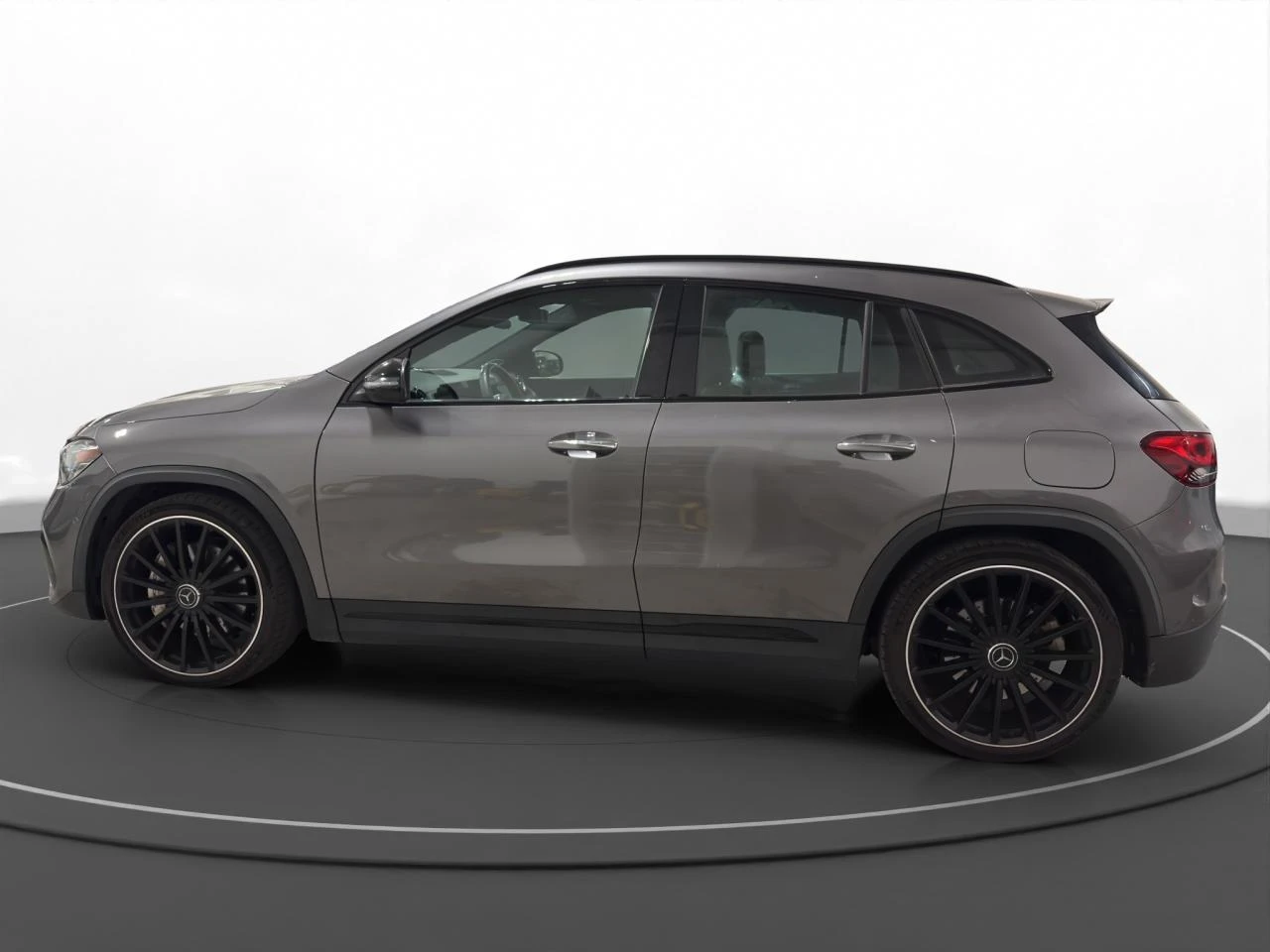 Mercedes-Benz GLA 35 AMG 4Matic - изображение 4