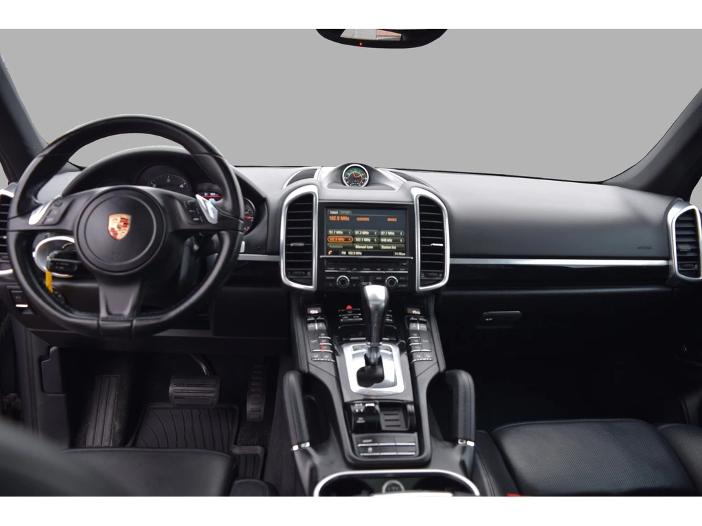 Porsche Cayenne * Diesel AWD Navi Panoramic Sunroof Blind Spot * C - изображение 9