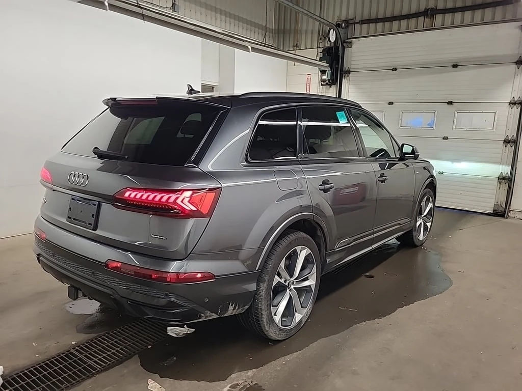 Audi Q7 * PROGRESSIV * CARFAX * БЕЗ ПЪРВОНАЧАЛНА ВНОСКА - изображение 3