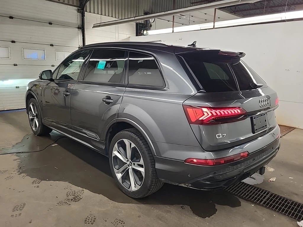 Audi Q7 * PROGRESSIV * CARFAX * БЕЗ ПЪРВОНАЧАЛНА ВНОСКА - изображение 4