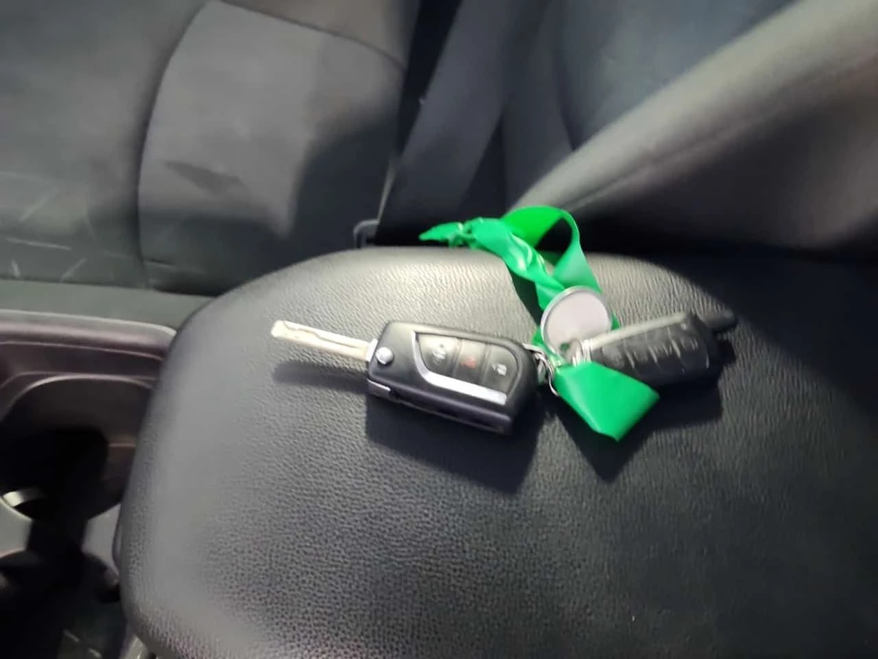 Toyota Rav4 * LE * CARFAX * ��� ����� | Mobile.bg � ����������� 7